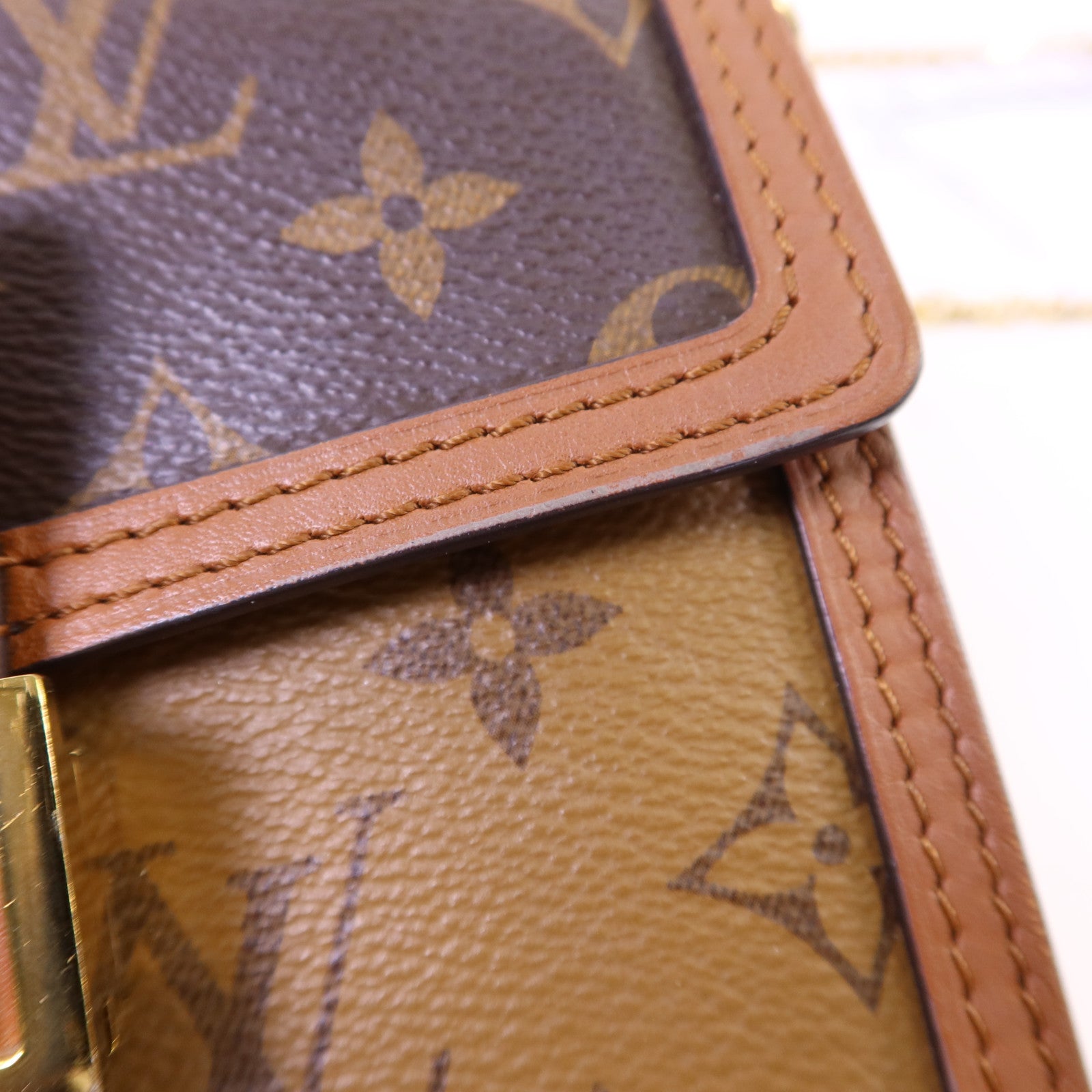 LOUIS VUITTON Monogram Reverse Dauphine金扣肩背袋