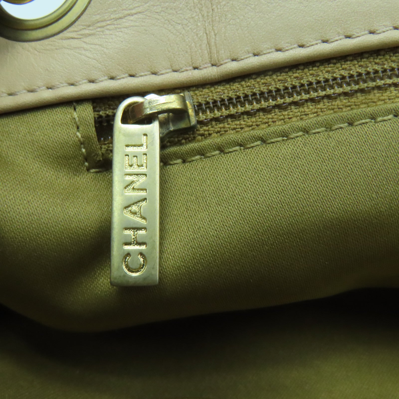 CHANEL 【清倉大減價】菱格羊皮皮革Chain Shoulder金扣鏈帶肩背袋杏色