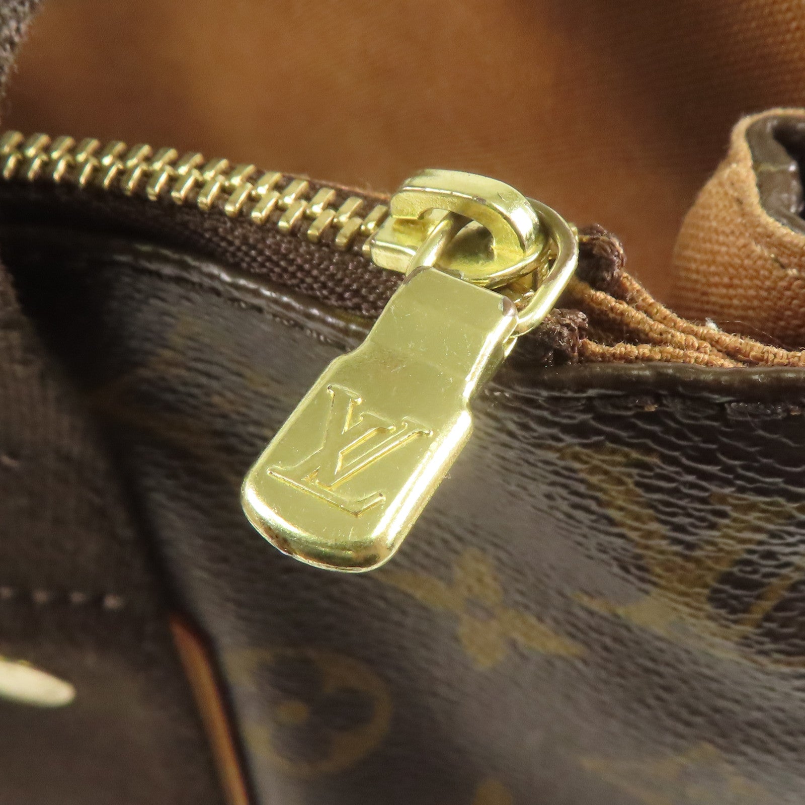 LOUIS VUITTON Monogram Cabas Beaubourg金扣肩背袋