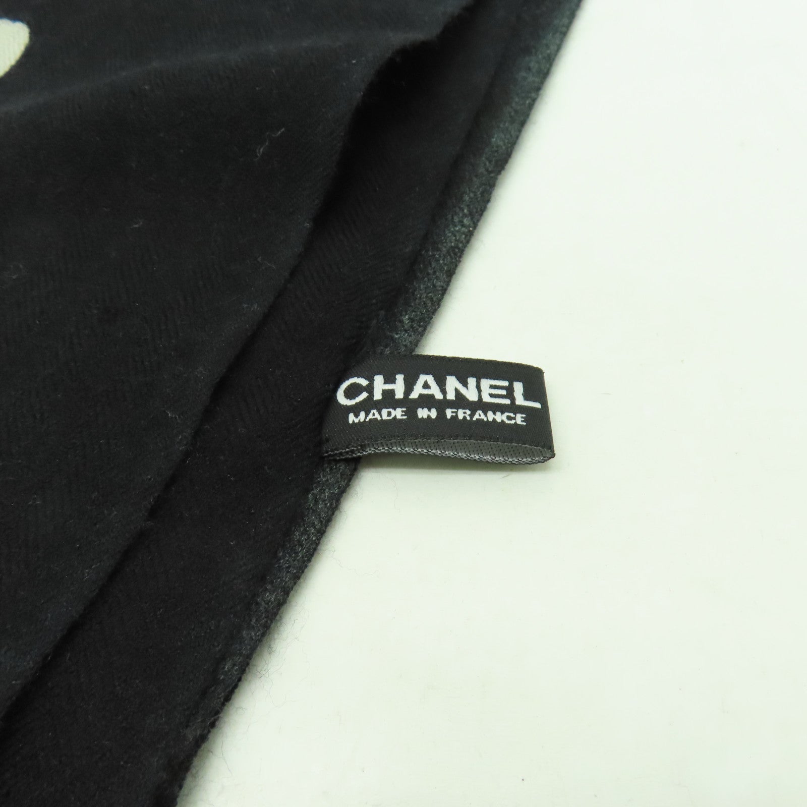 CHANEL 【激減優惠】羊絨Scarf絲巾黑色