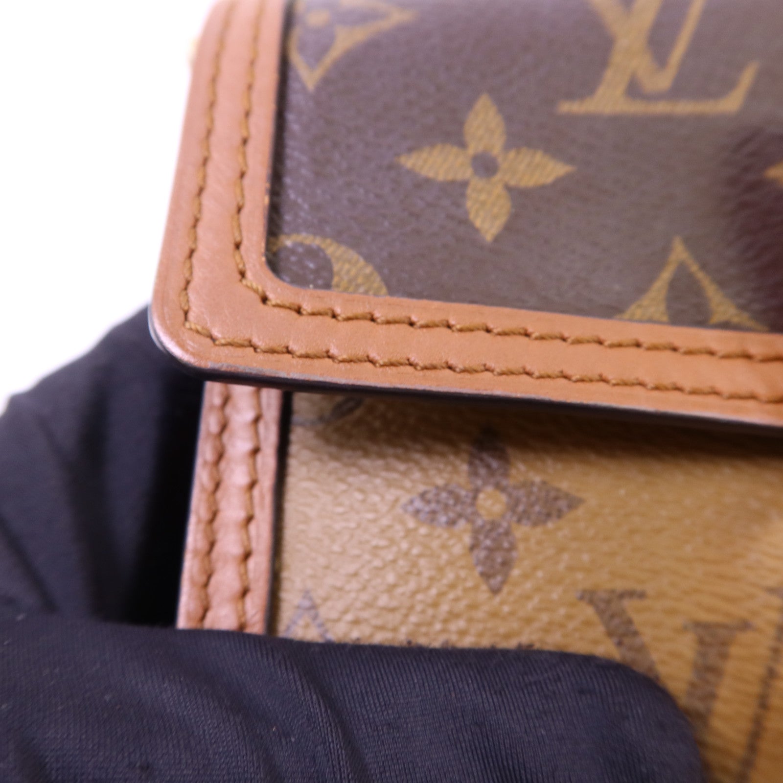 LOUIS VUITTON Monogram Reverse Dauphine金扣肩背袋