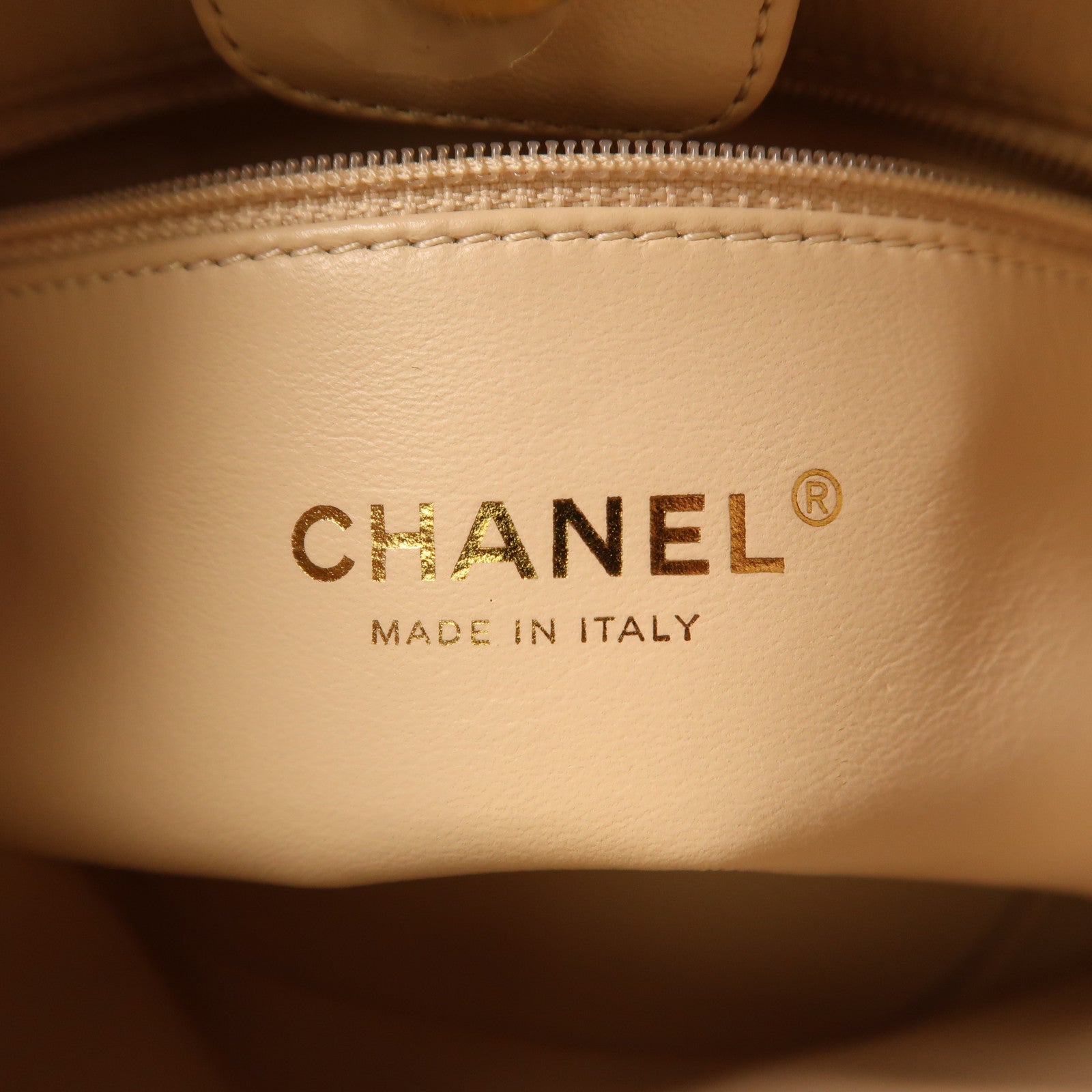 CHANEL 羊皮皮革Chain Shoulder金扣鏈帶肩背袋