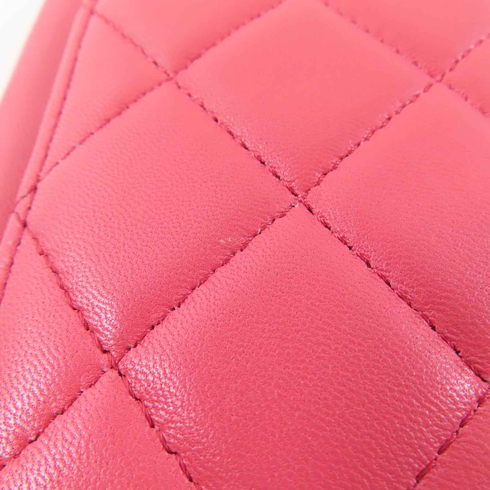 CHANEL 羊皮皮革Phone Case銀扣鏈帶肩背袋