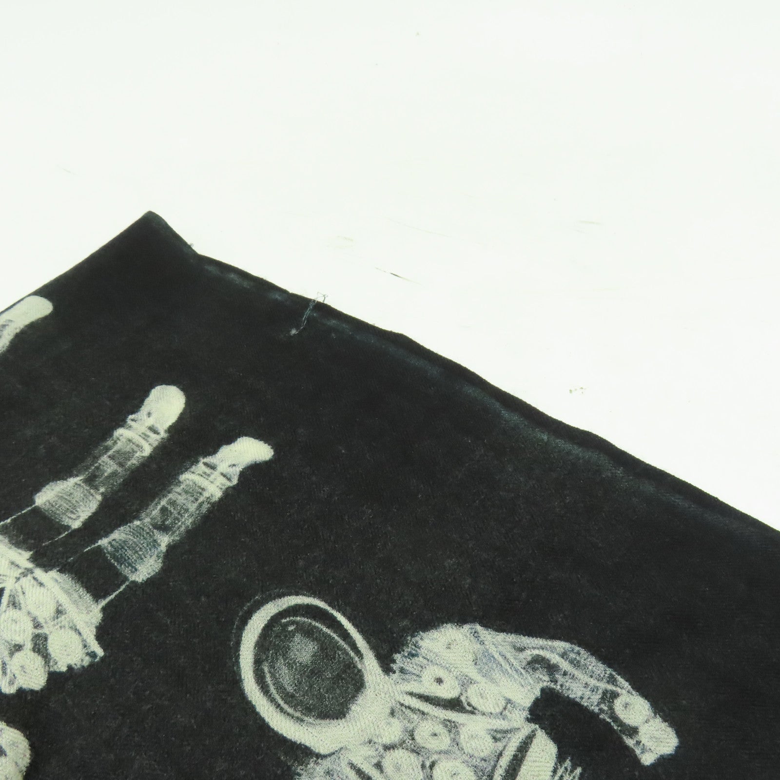 CHANEL 【激減優惠】羊絨Scarf絲巾黑色