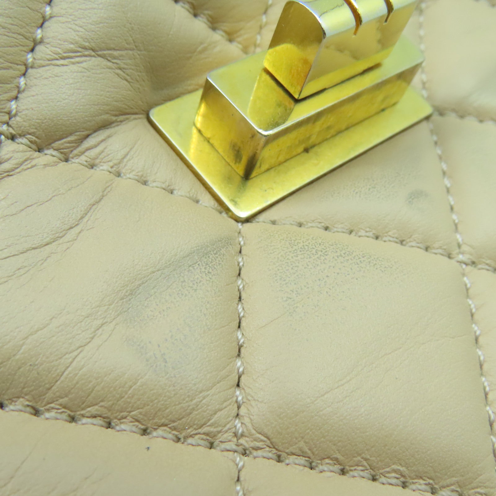 CHANEL 【清倉大減價】菱格羊皮皮革Chain Shoulder金扣鏈帶肩背袋杏色