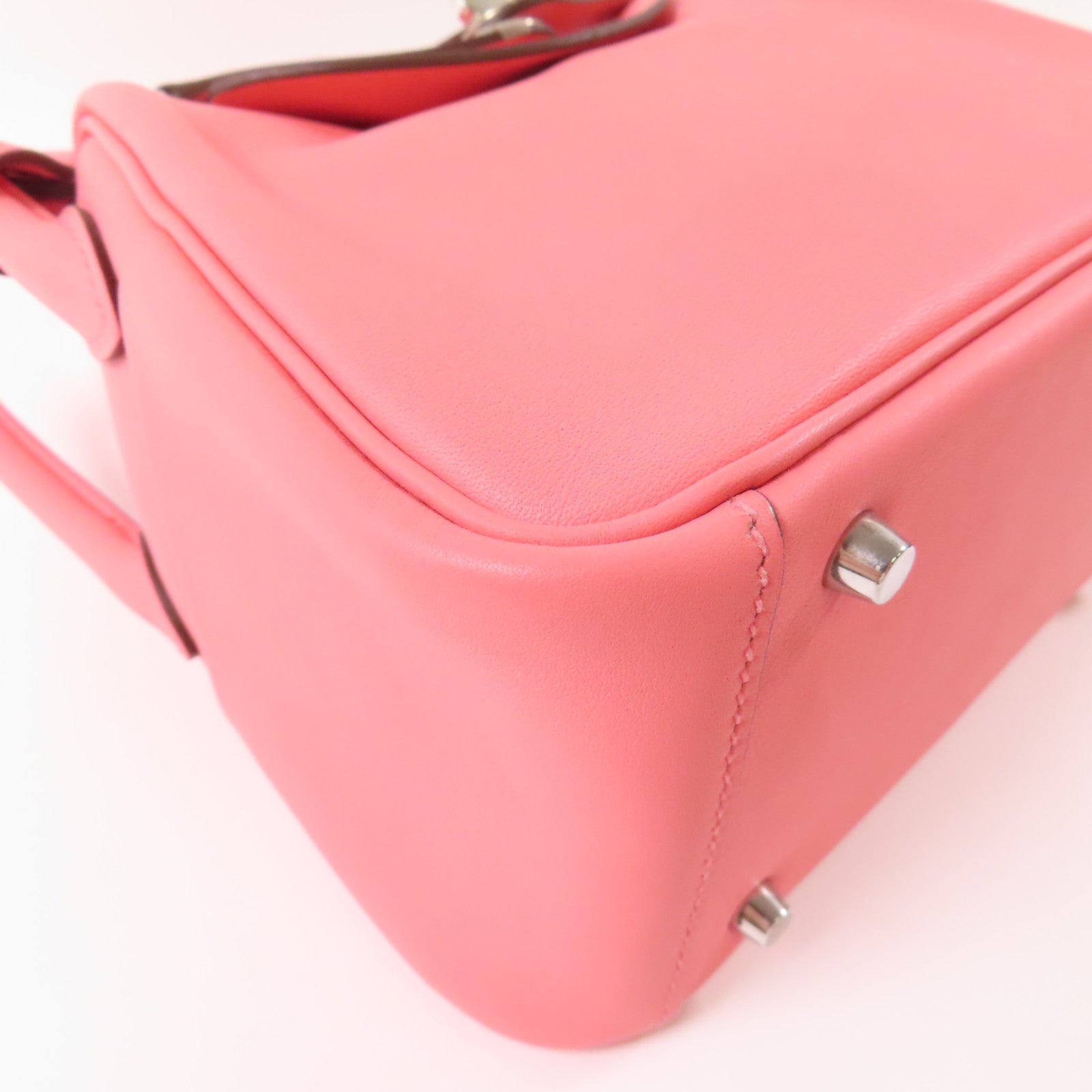 HERMES Swift皮革Mini Lindy銀扣肩背袋Rose Ete