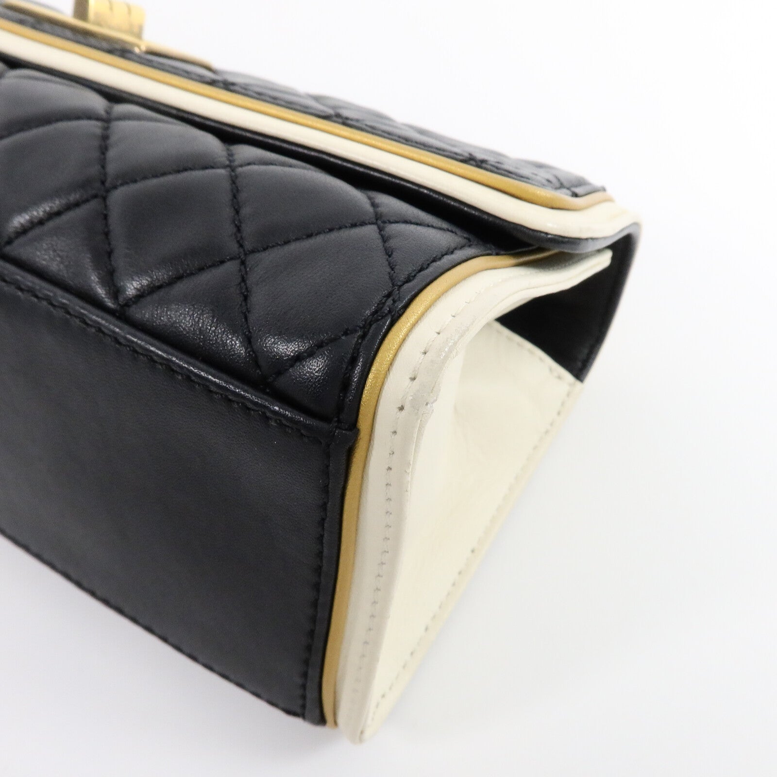 CHANEL 牛皮皮革Chain Shoulder Bag鏈帶肩背袋