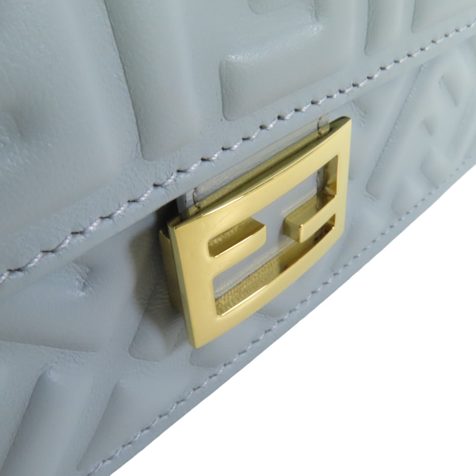 FENDI 牛皮皮革Shoulder Bag金扣肩背袋