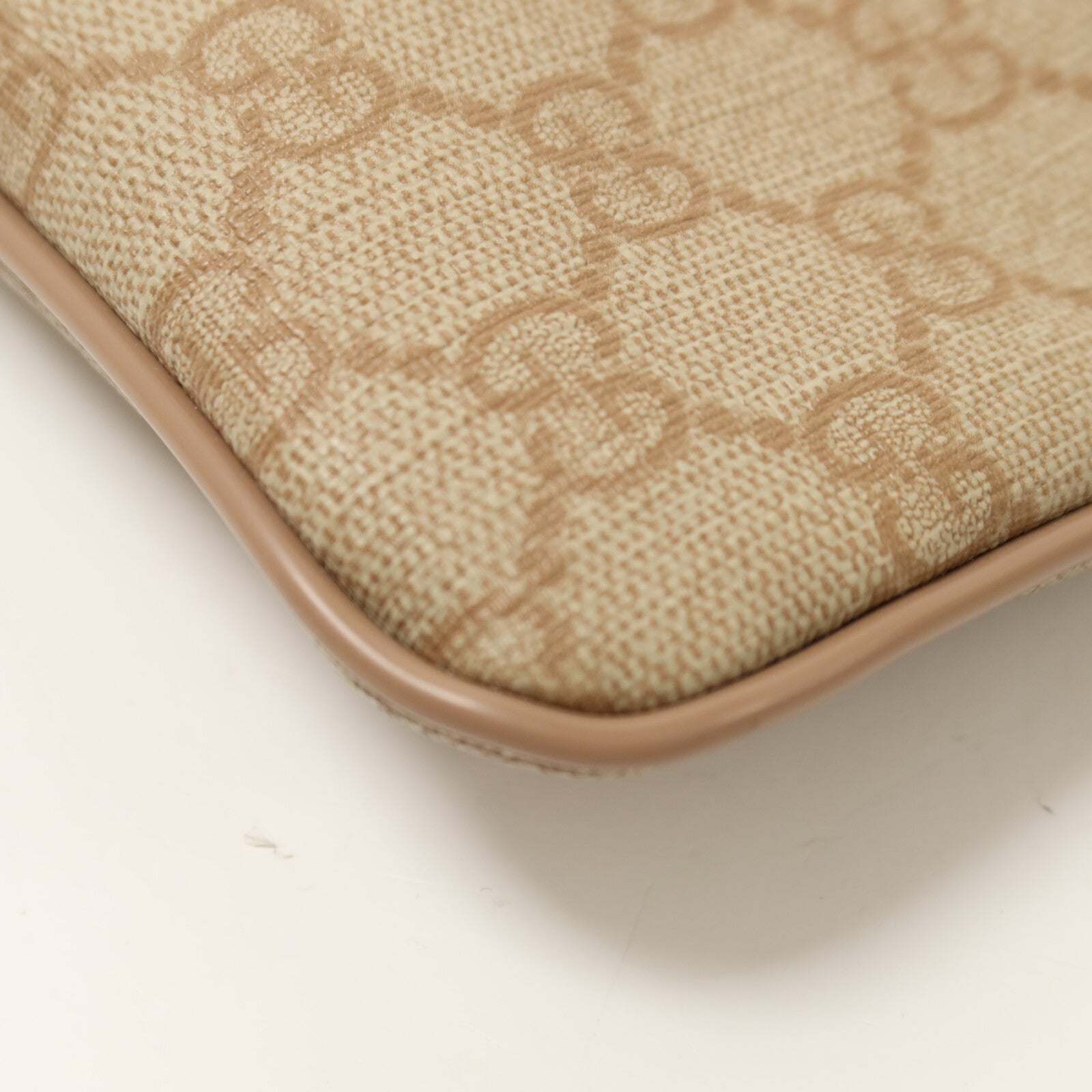 GUCCI 塗層帆布GG Supreme Shoulder Bag肩背袋