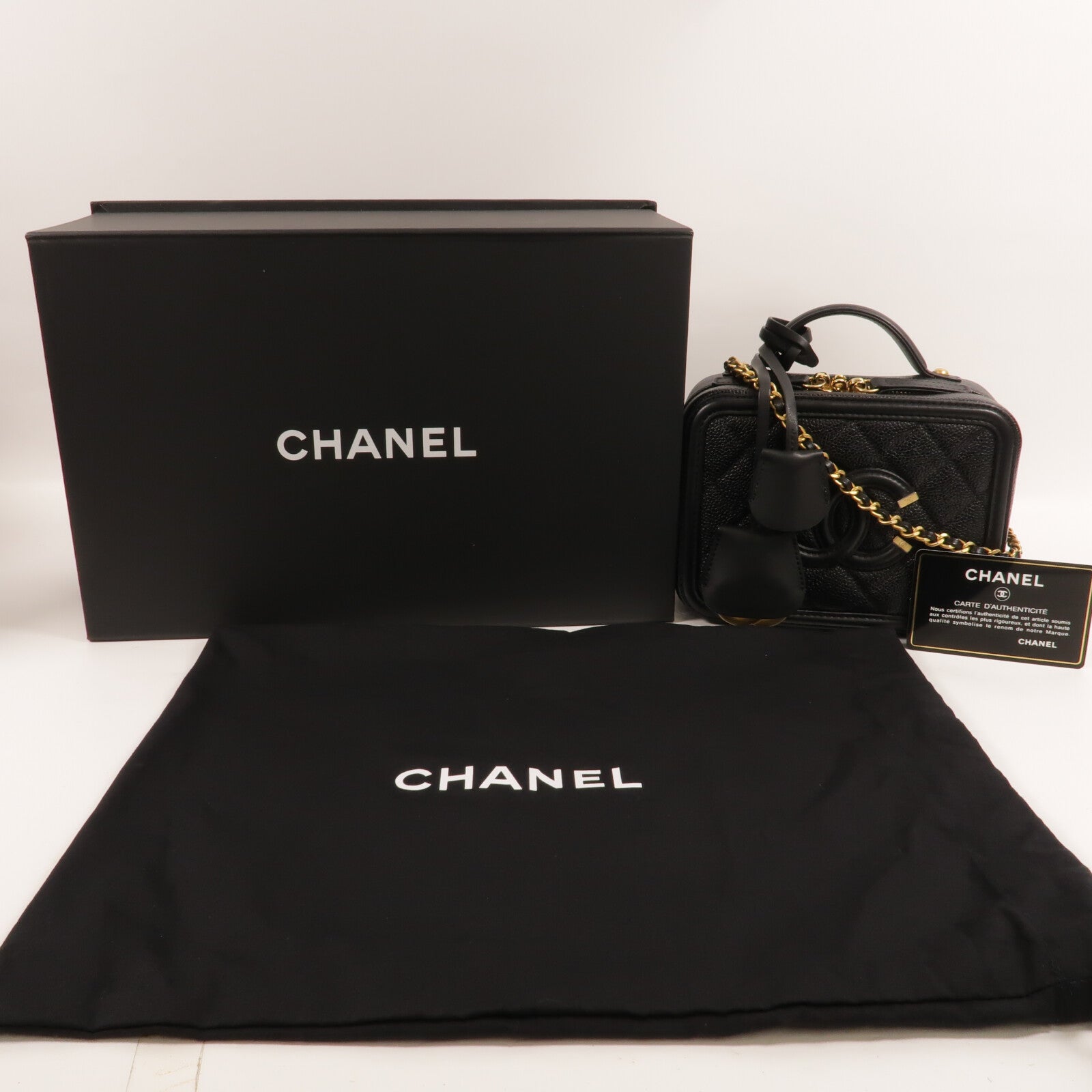 CHANEL 牛皮皮革Filigree Vanity Case鏈帶手挽肩背兩用袋