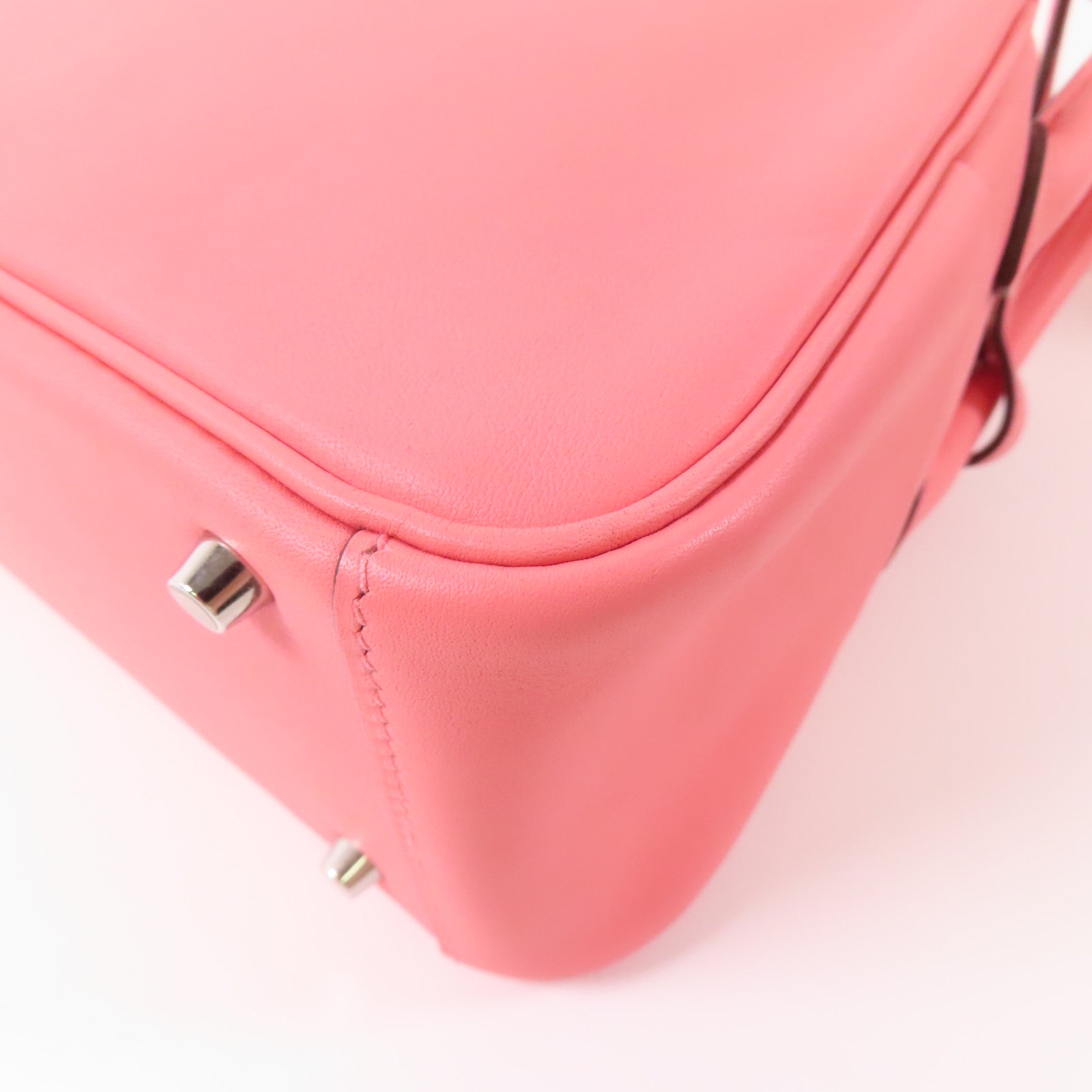HERMES Swift皮革Mini Lindy銀扣肩背袋Rose Ete