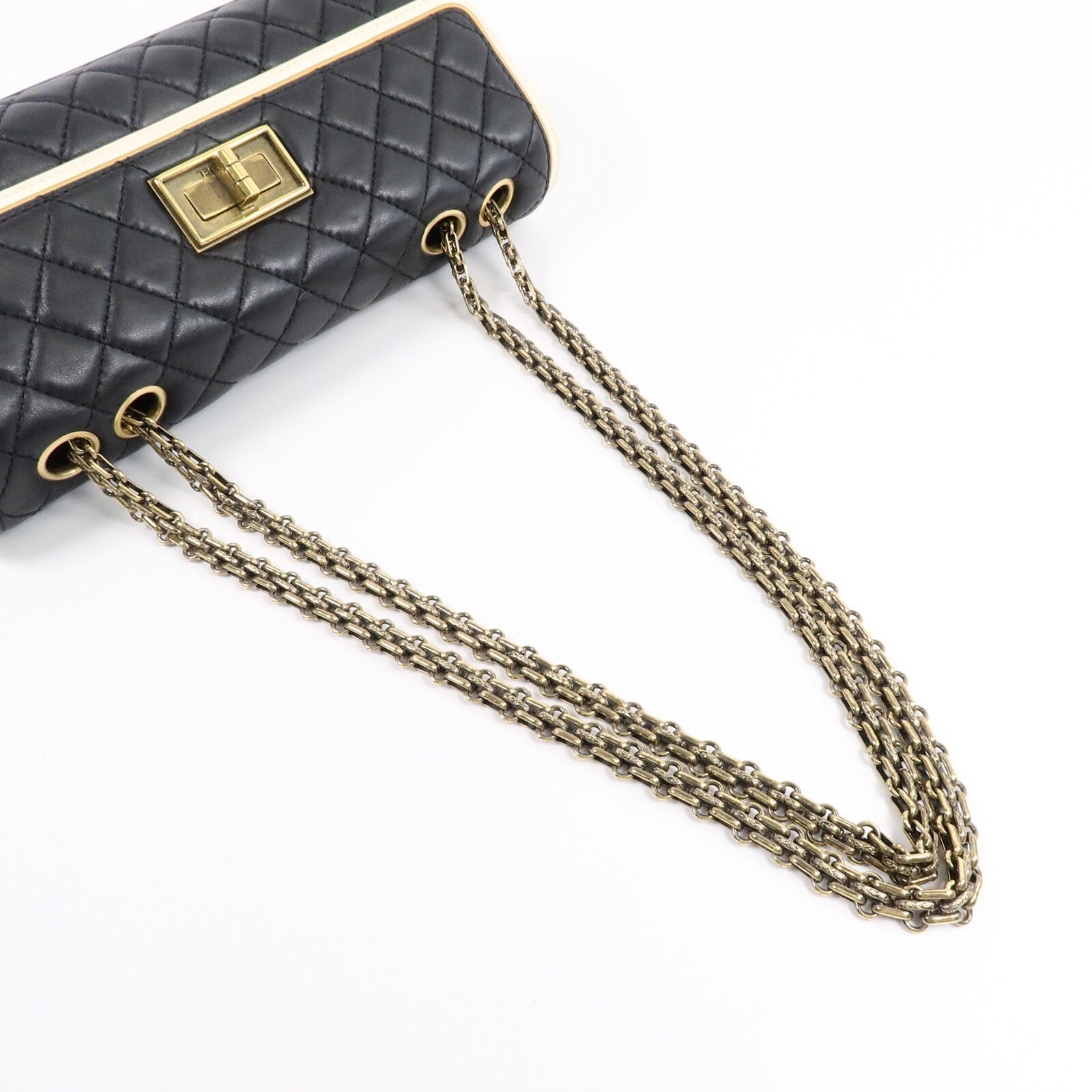 CHANEL 牛皮皮革Chain Shoulder Bag鏈帶肩背袋