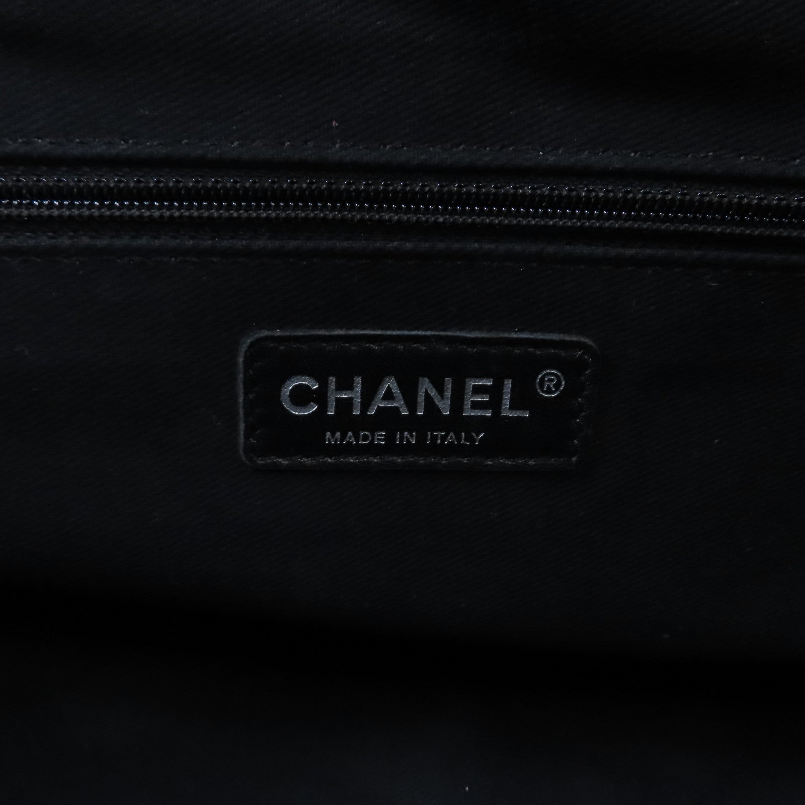 CHANEL 牛皮皮革Shoulder Bag銀扣鏈帶肩背袋