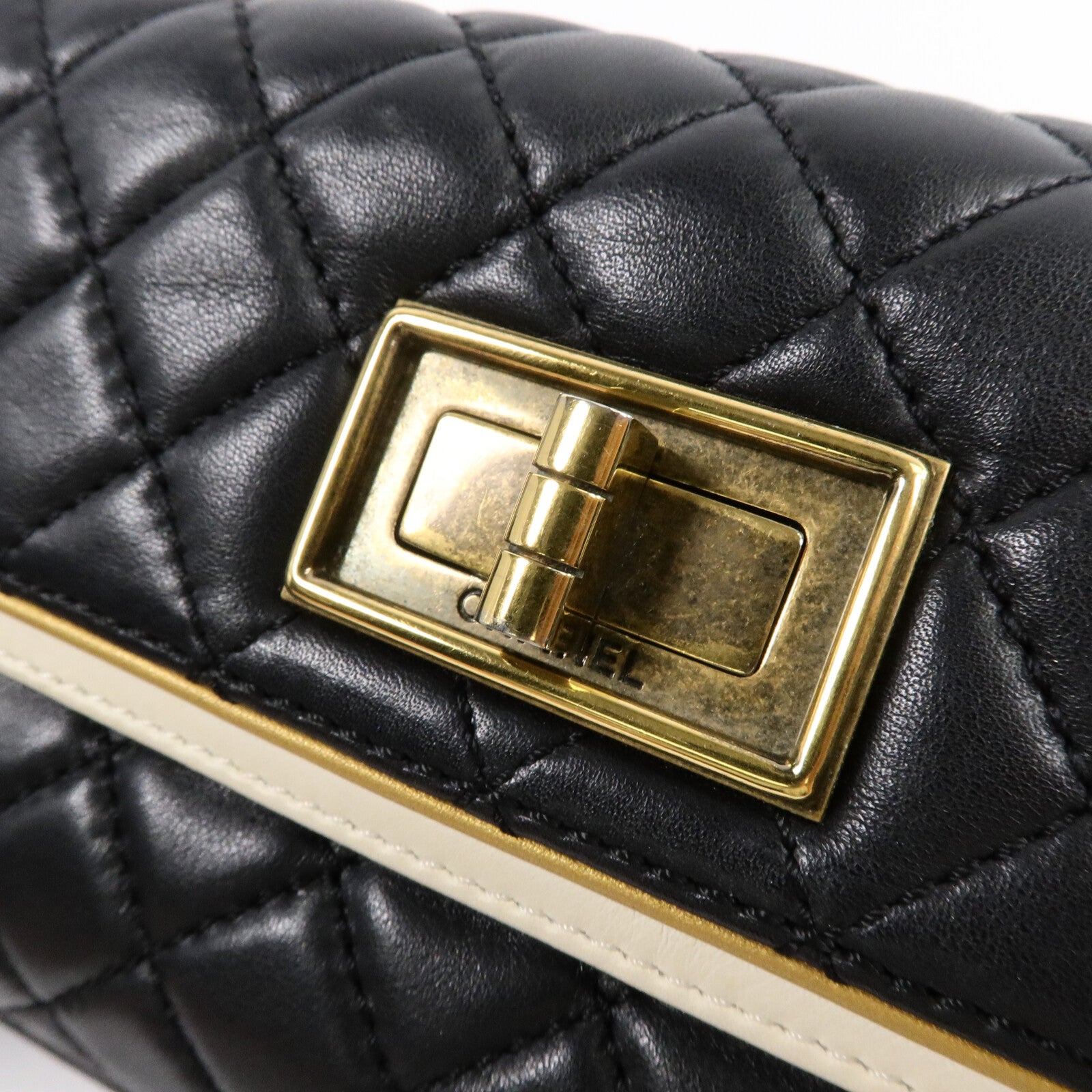 CHANEL 牛皮皮革Chain Shoulder Bag鏈帶肩背袋
