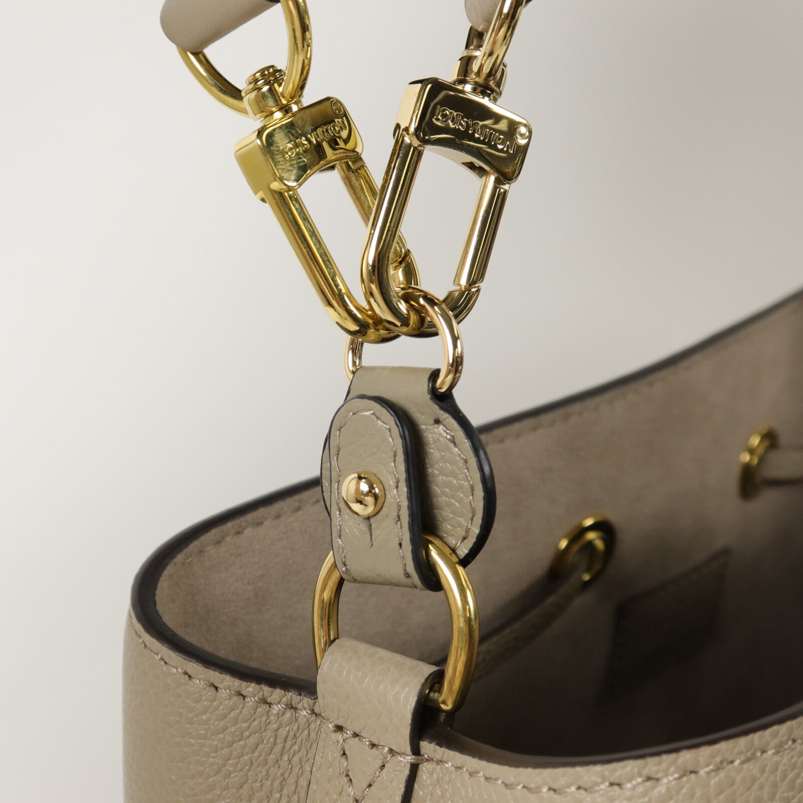 LOUIS VUITTON Monogram Empreinte Neo Noe MM手挽肩背兩用袋