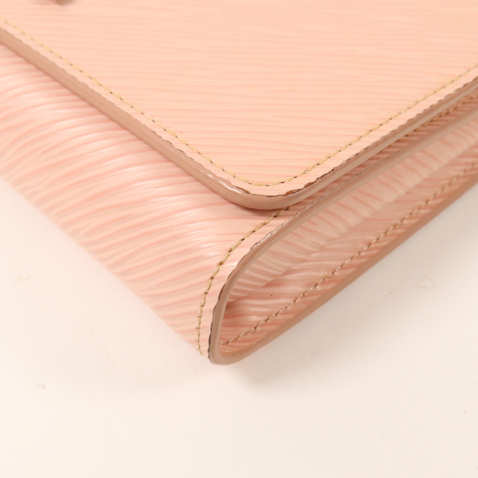 LOUIS VUITTON Epi Twist Wallet On Chain鏈帶肩背袋