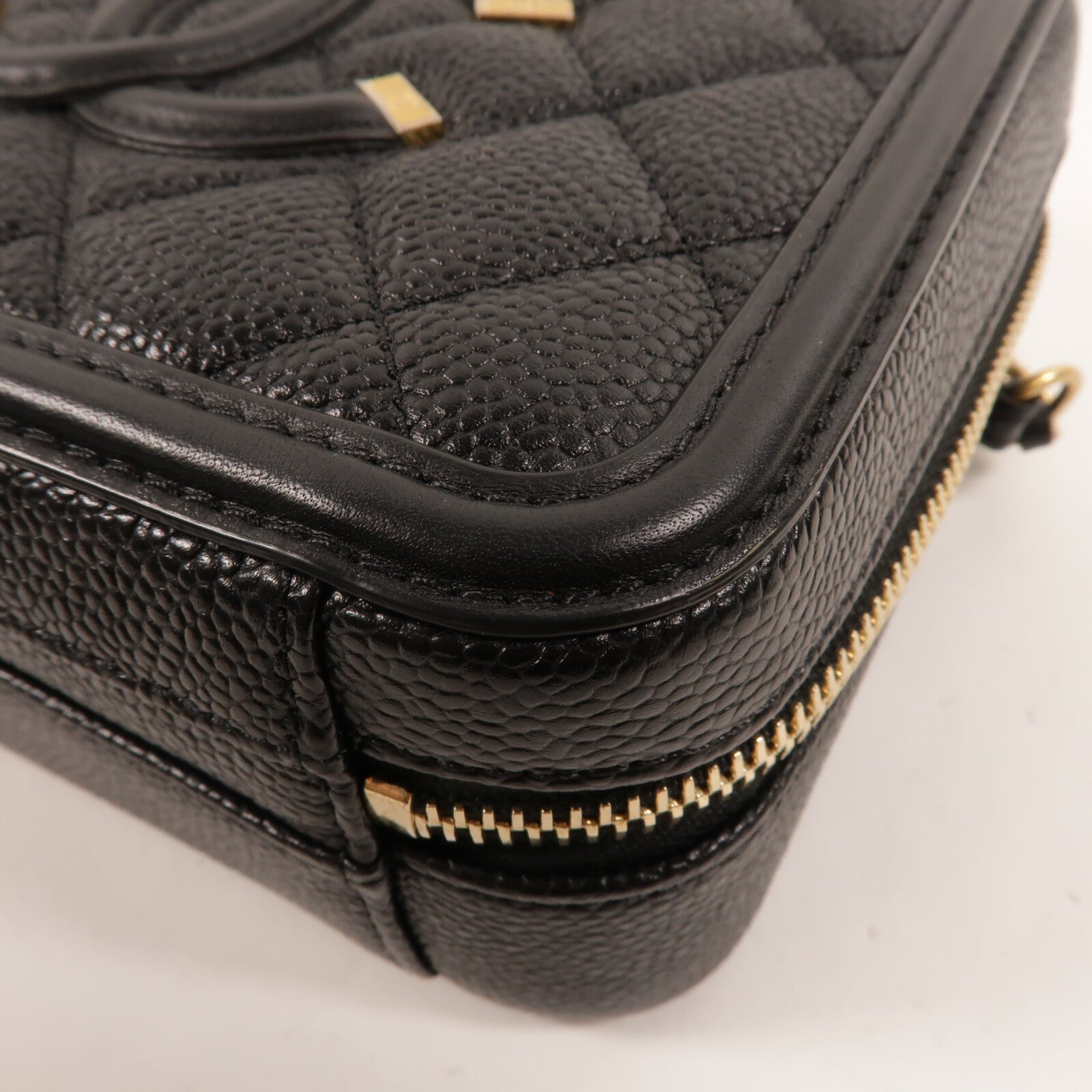 CHANEL 牛皮皮革Filigree Vanity Case鏈帶手挽肩背兩用袋