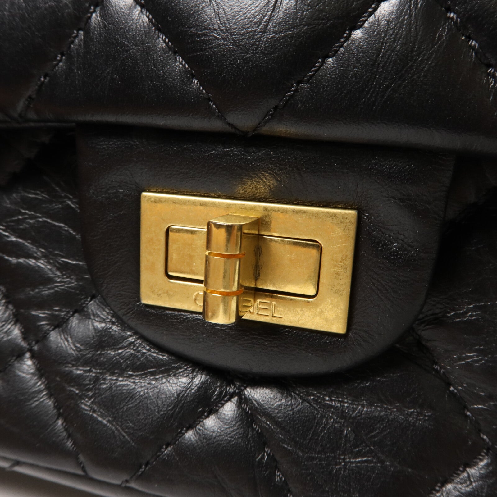 CHANEL 牛皮皮革2.55 Medium鏈帶肩背袋