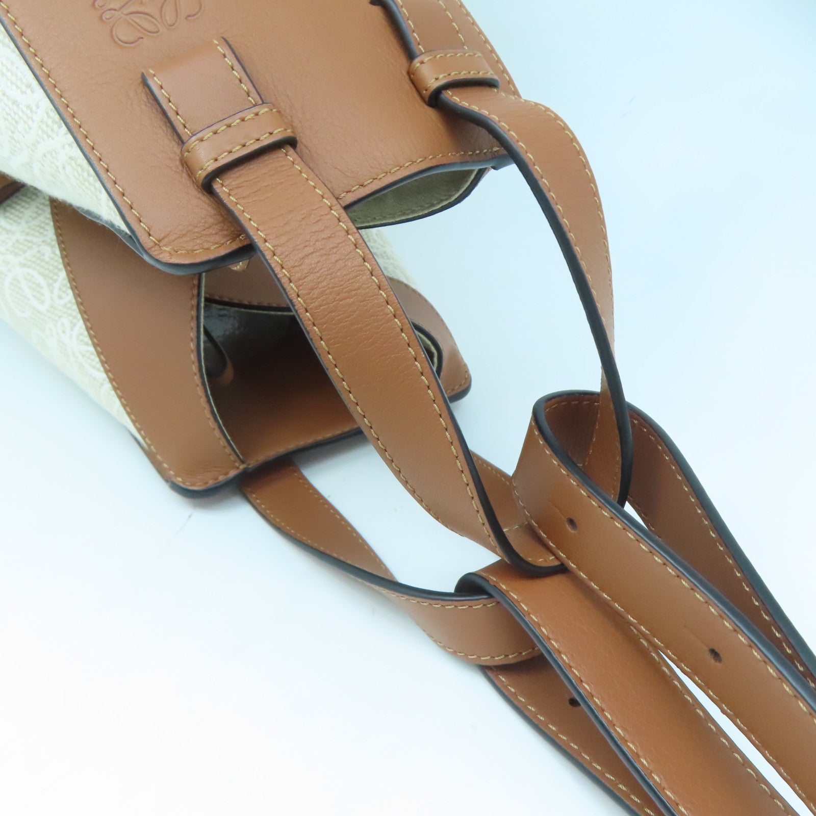 LOEWE 【激減優惠】帆布/牛皮皮革Anagram Hammock金扣手挽肩背兩用袋米色/啡色