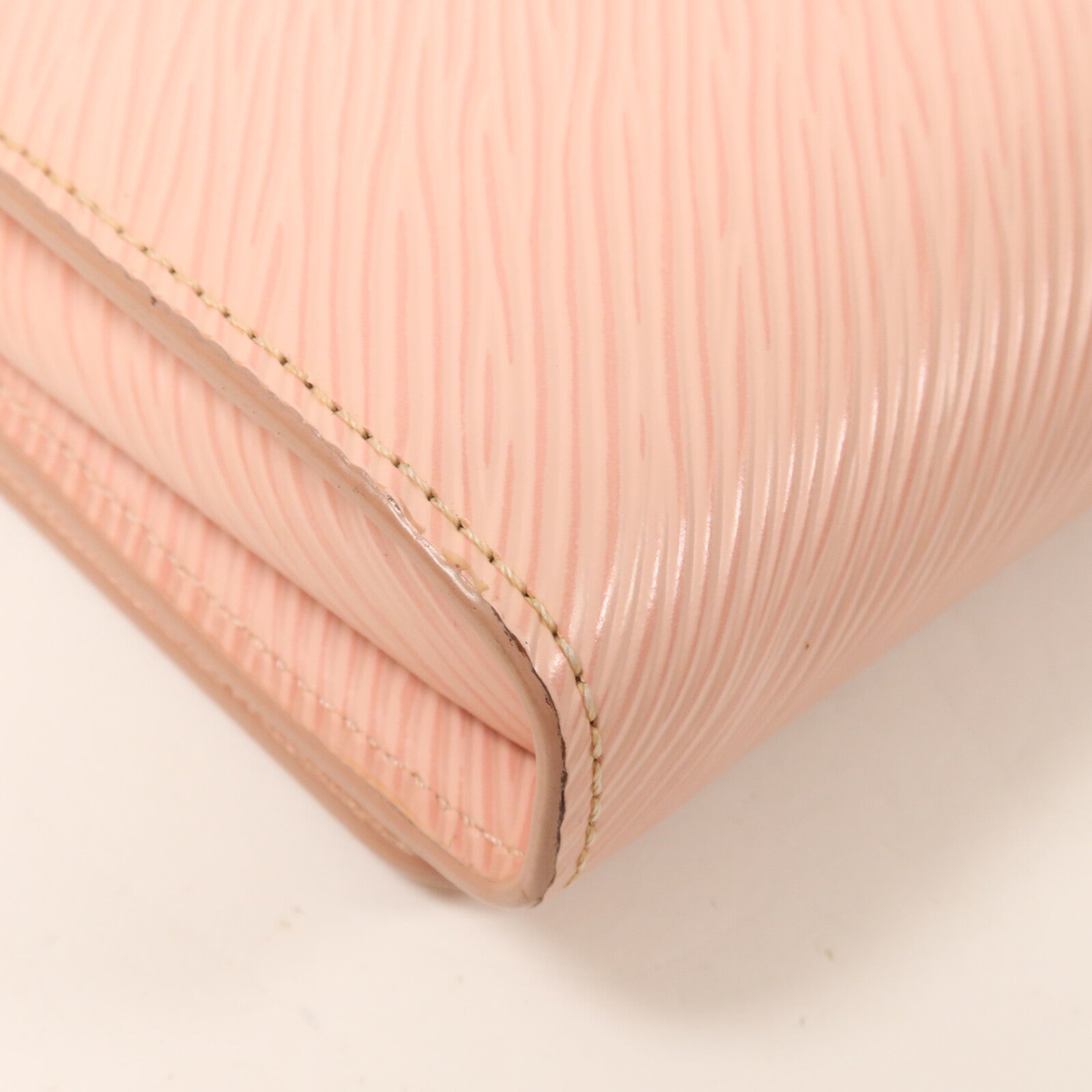 LOUIS VUITTON Epi Twist Wallet On Chain鏈帶肩背袋