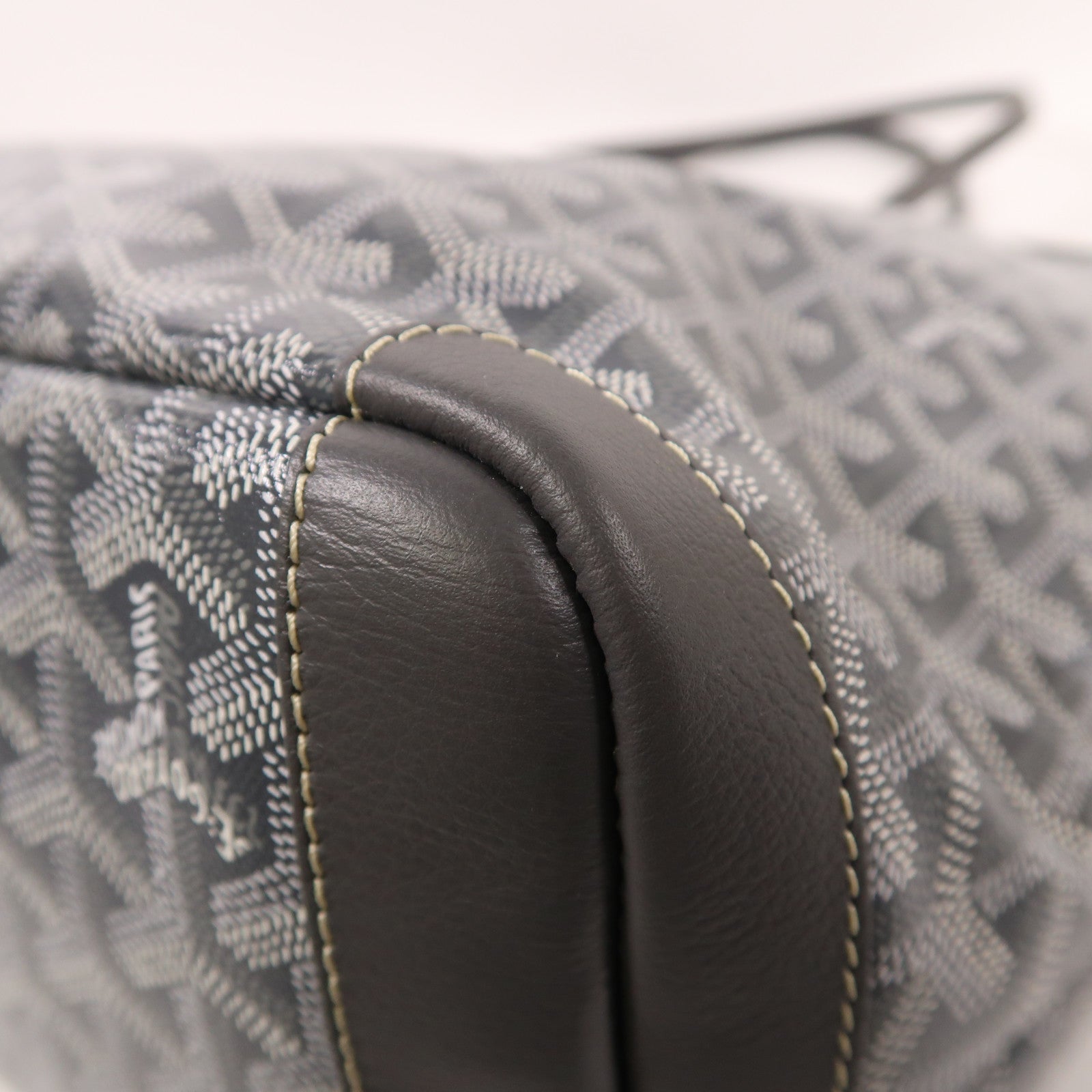 GOYARD 塗層帆布Artois MM銀扣肩背袋