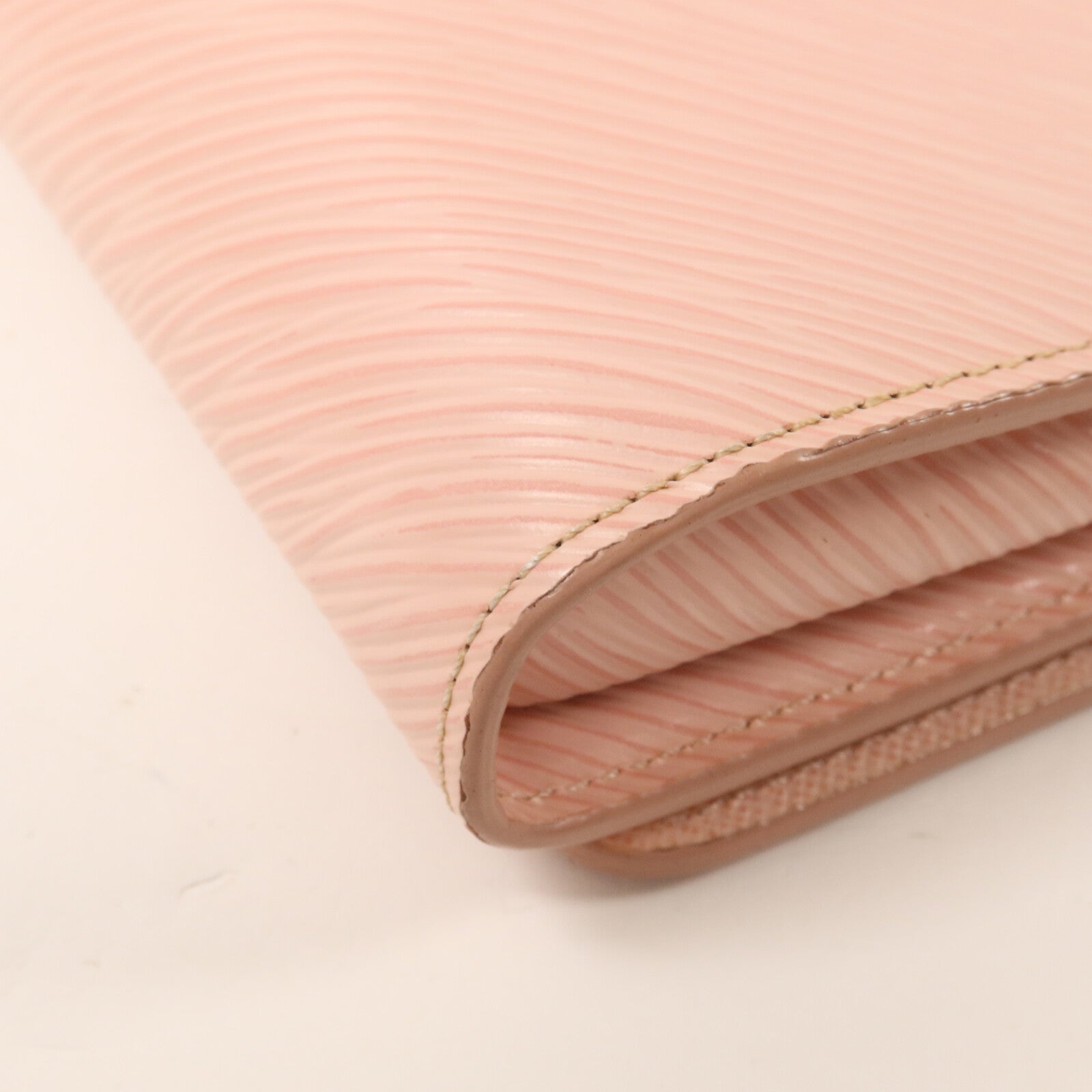 LOUIS VUITTON Epi Twist Wallet On Chain鏈帶肩背袋