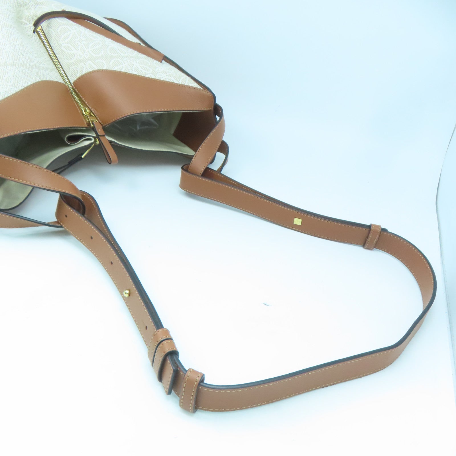 LOEWE 【激減優惠】帆布/牛皮皮革Anagram Hammock金扣手挽肩背兩用袋米色/啡色