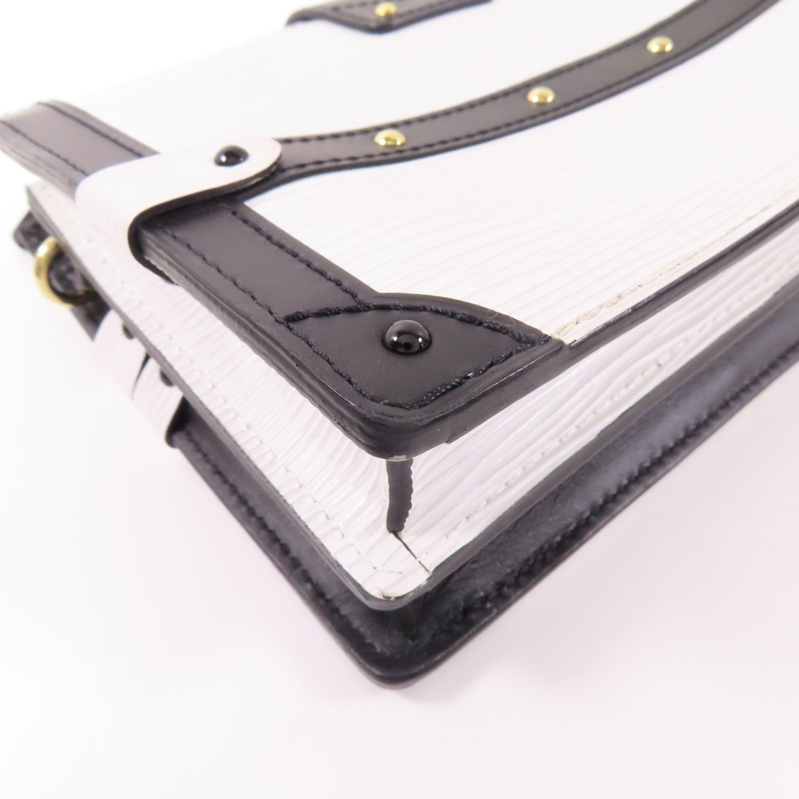 LOUIS VUITTON Epi Trunk Clutch金扣肩背袋