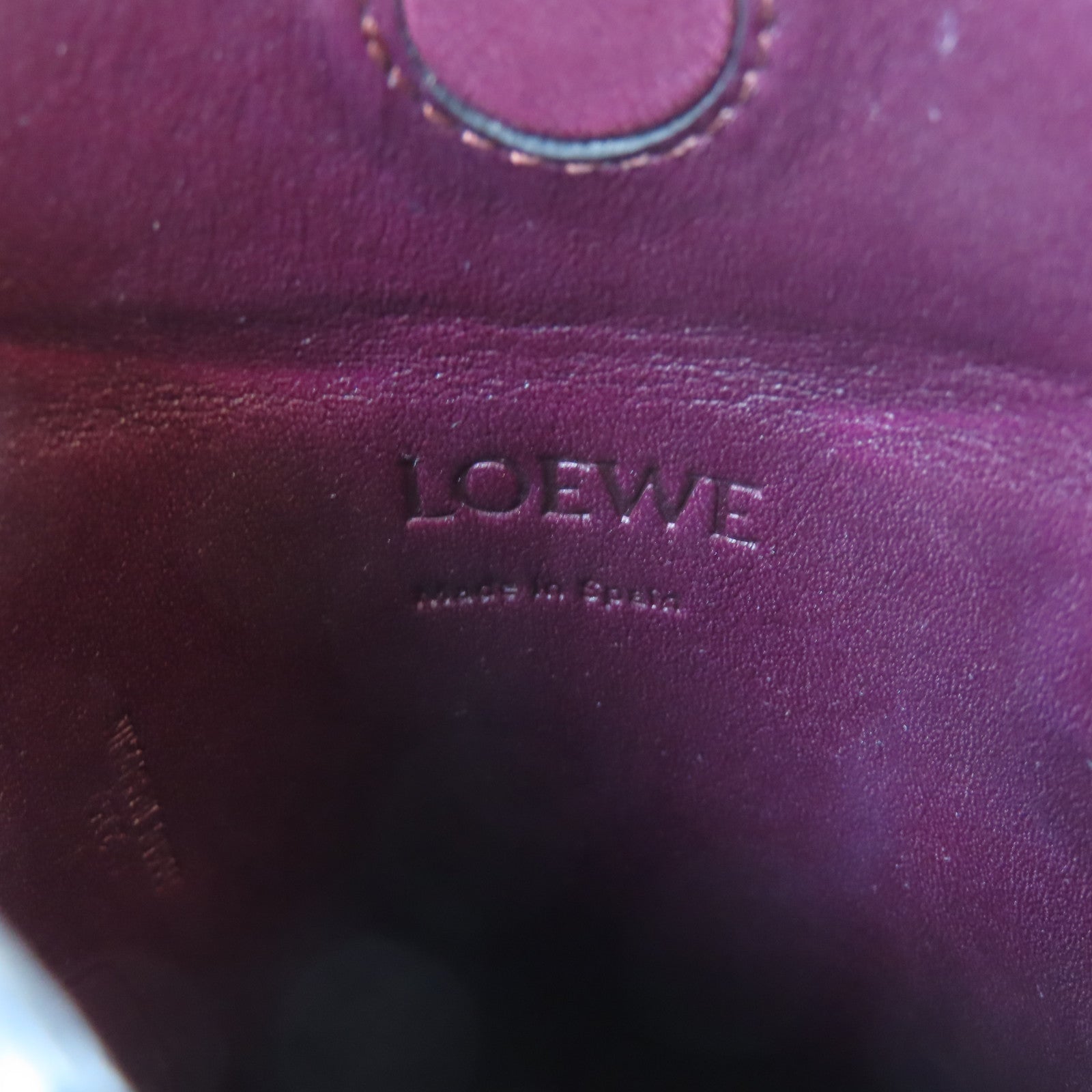 LOEWE 【激減優惠】牛皮皮革Gate Pocket Phone Bag金扣肩背袋啡色