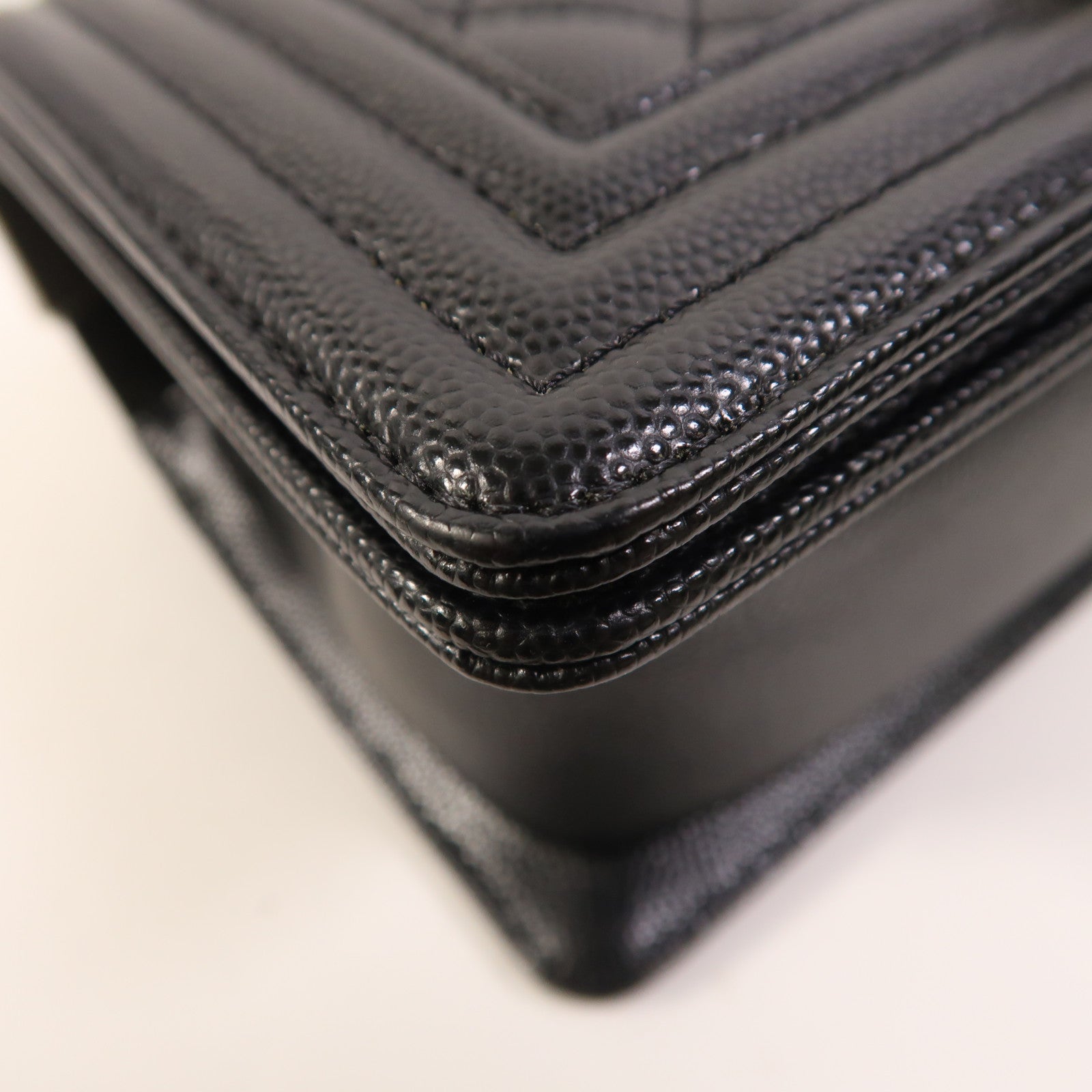 CHANEL 牛皮皮革Boy 20鏈帶肩背袋