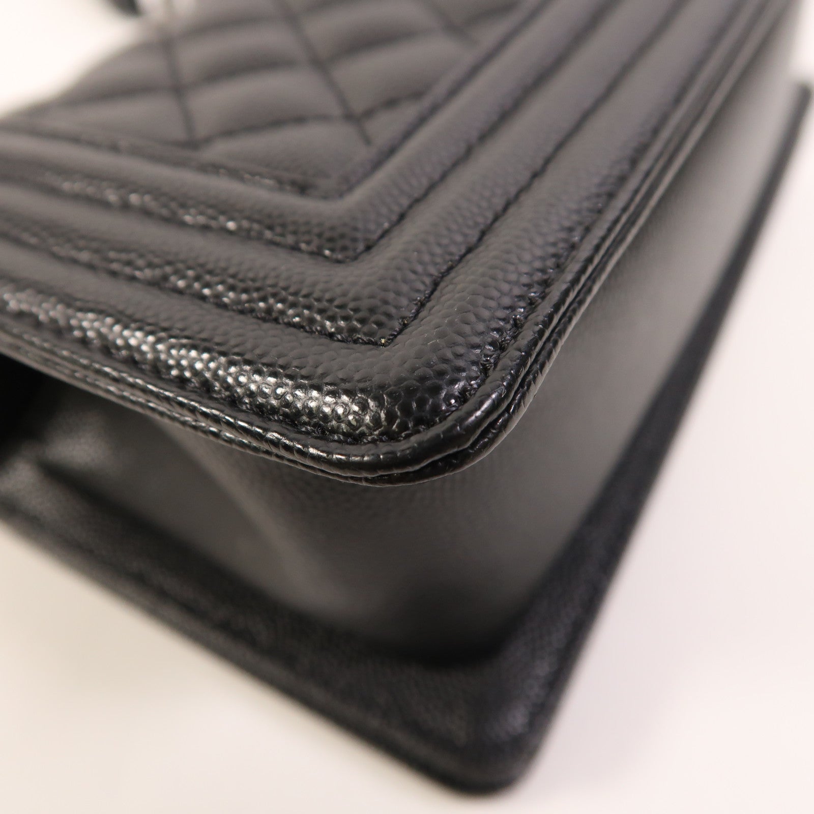 CHANEL 牛皮皮革Boy 20鏈帶肩背袋