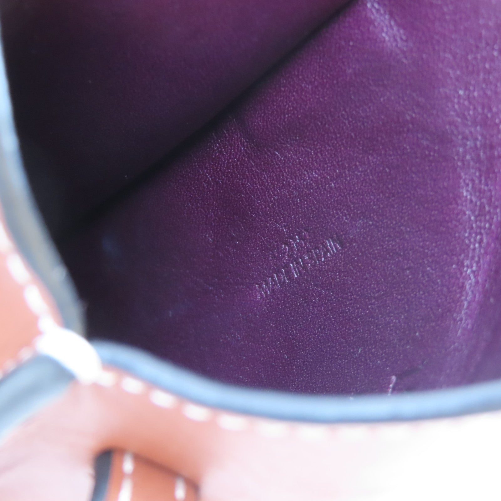 LOEWE 【激減優惠】牛皮皮革Gate Pocket Phone Bag金扣肩背袋啡色