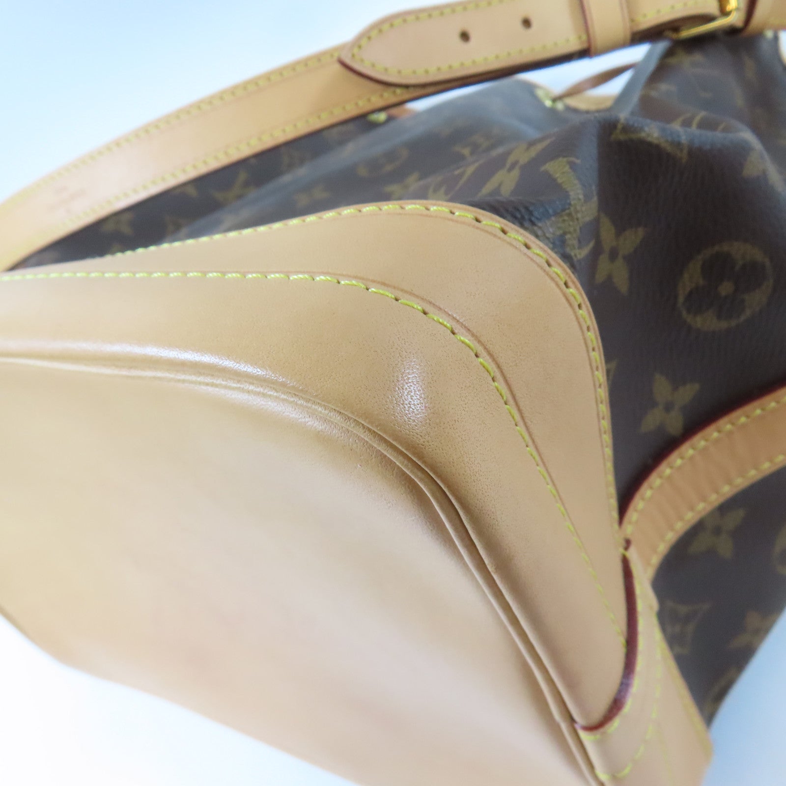 LOUIS VUITTON 【激減優惠】Monogram Noe Bucket金扣Tote Bag啡色