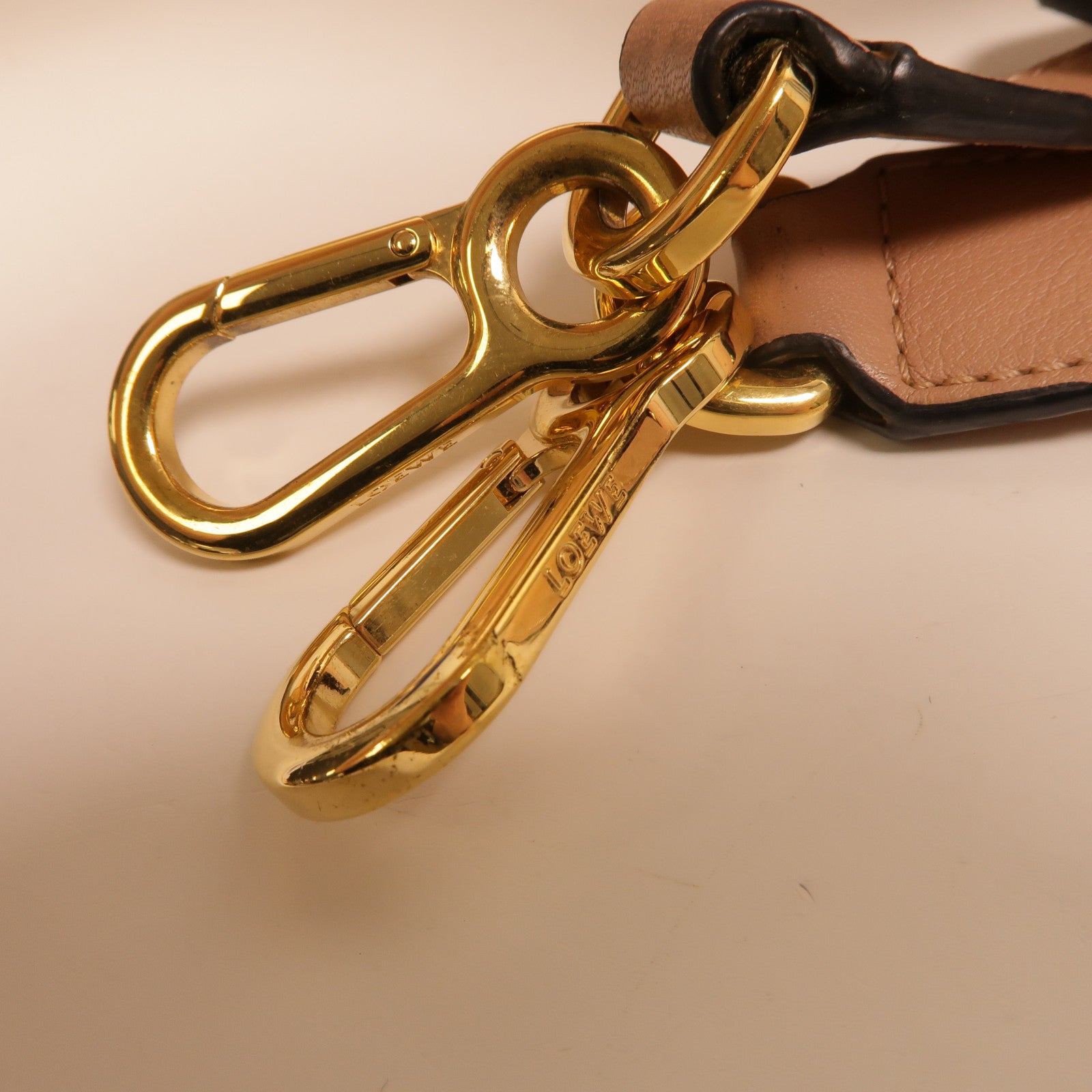 LOEWE 牛皮/麂皮皮革Puzzle Medium手挽肩背兩用袋