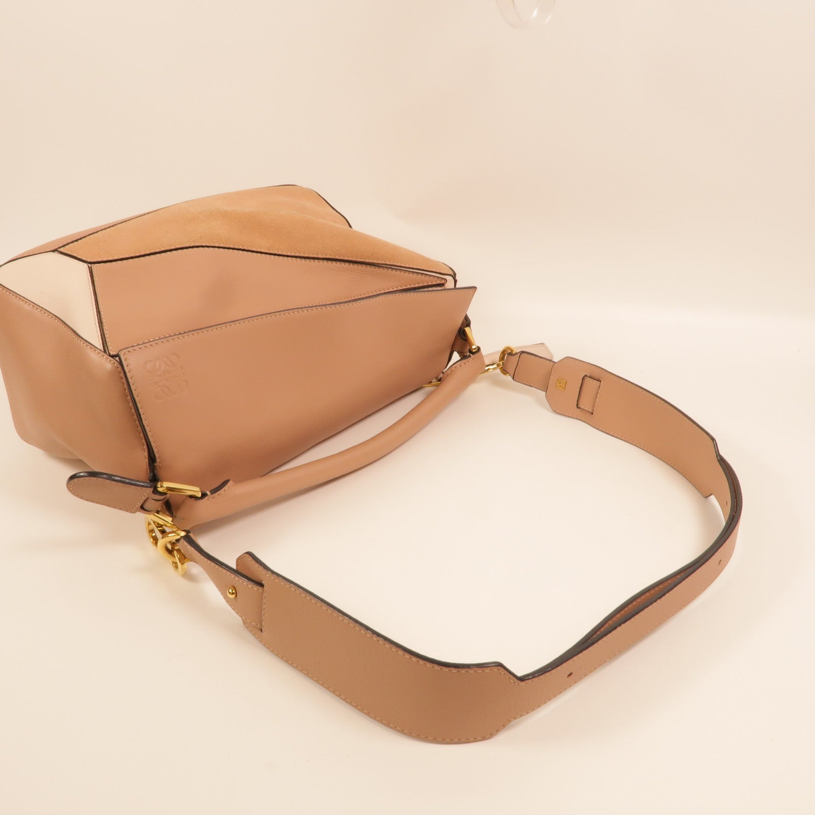 LOEWE 牛皮/麂皮皮革Puzzle Medium手挽肩背兩用袋