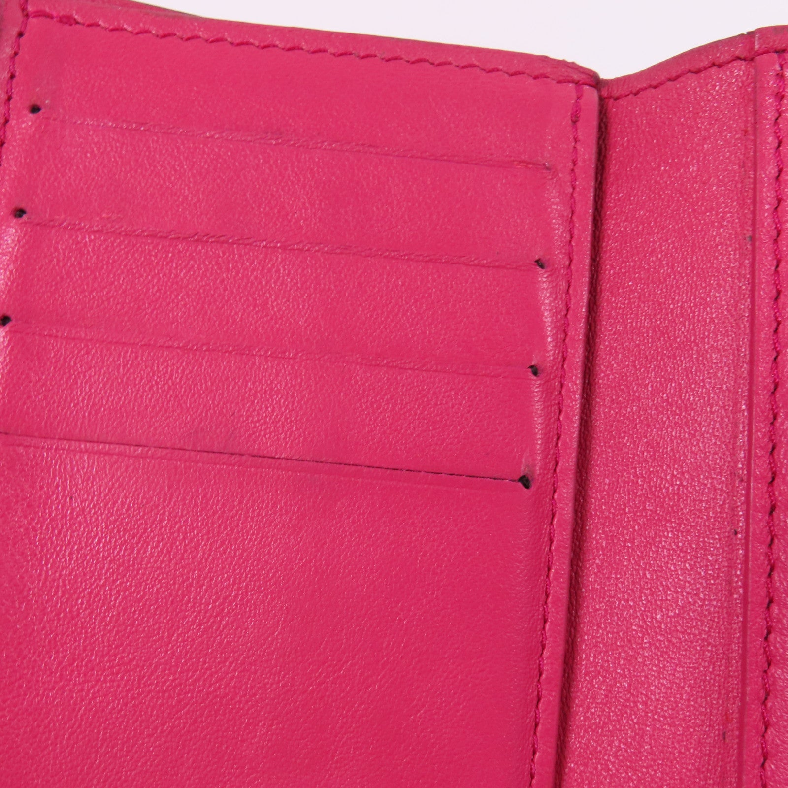 LOUIS VUITTON Taurillon Capucines Compact Trifold Wallet金扣錢包