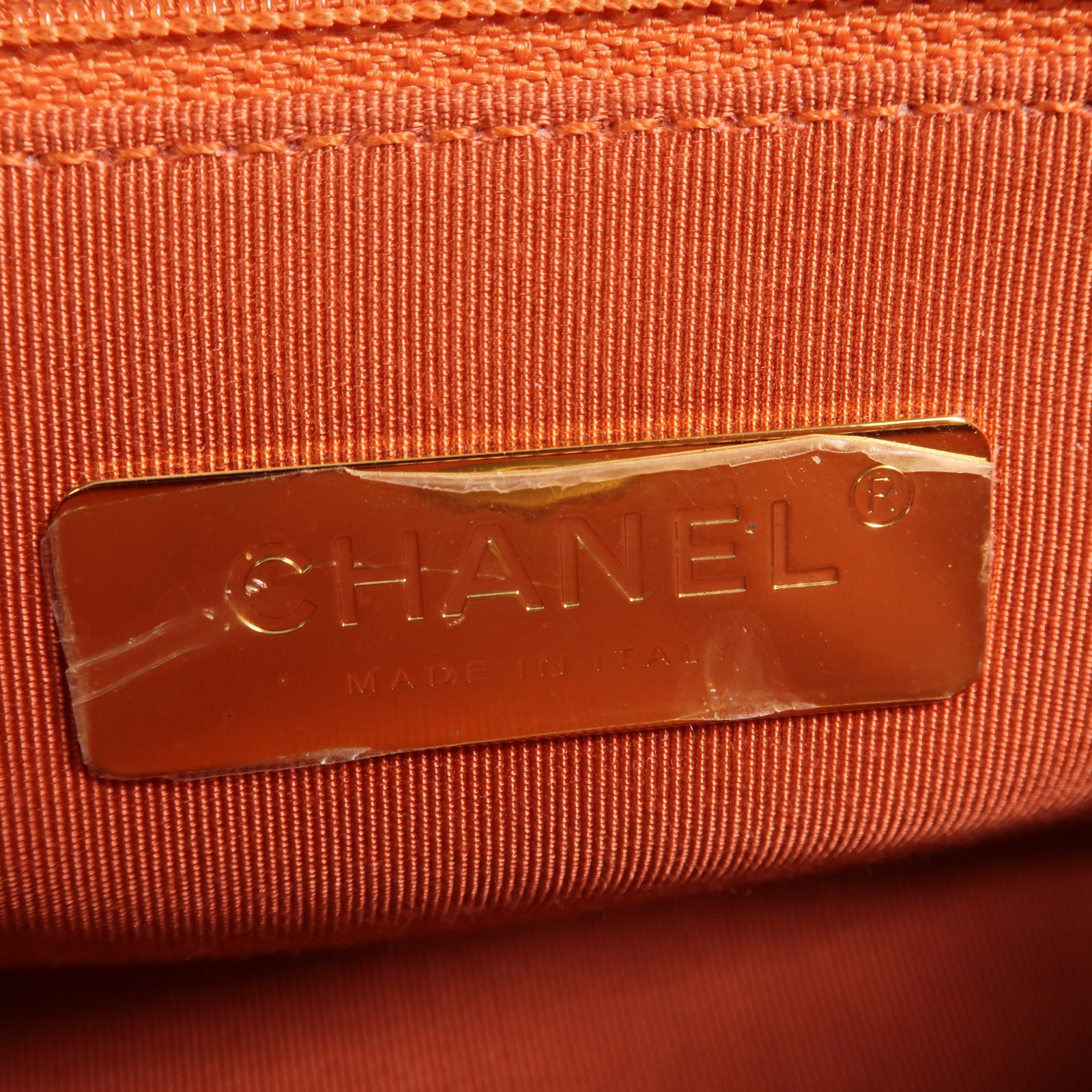 CHANEL 羊皮皮革19 Camera Bag金扣鏈帶肩背袋
