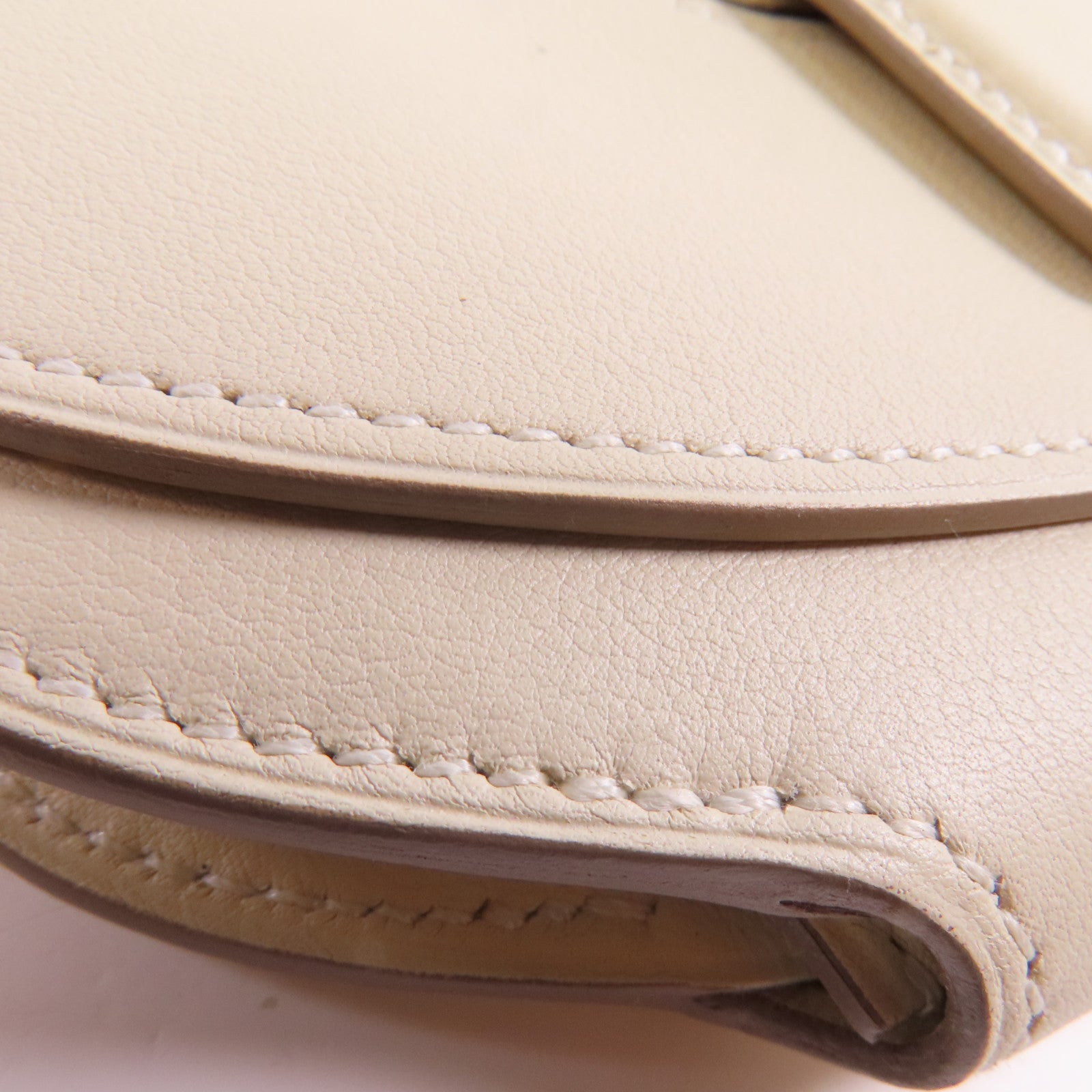 HERMES Swift皮革Mini Convoyeur銀扣肩背袋