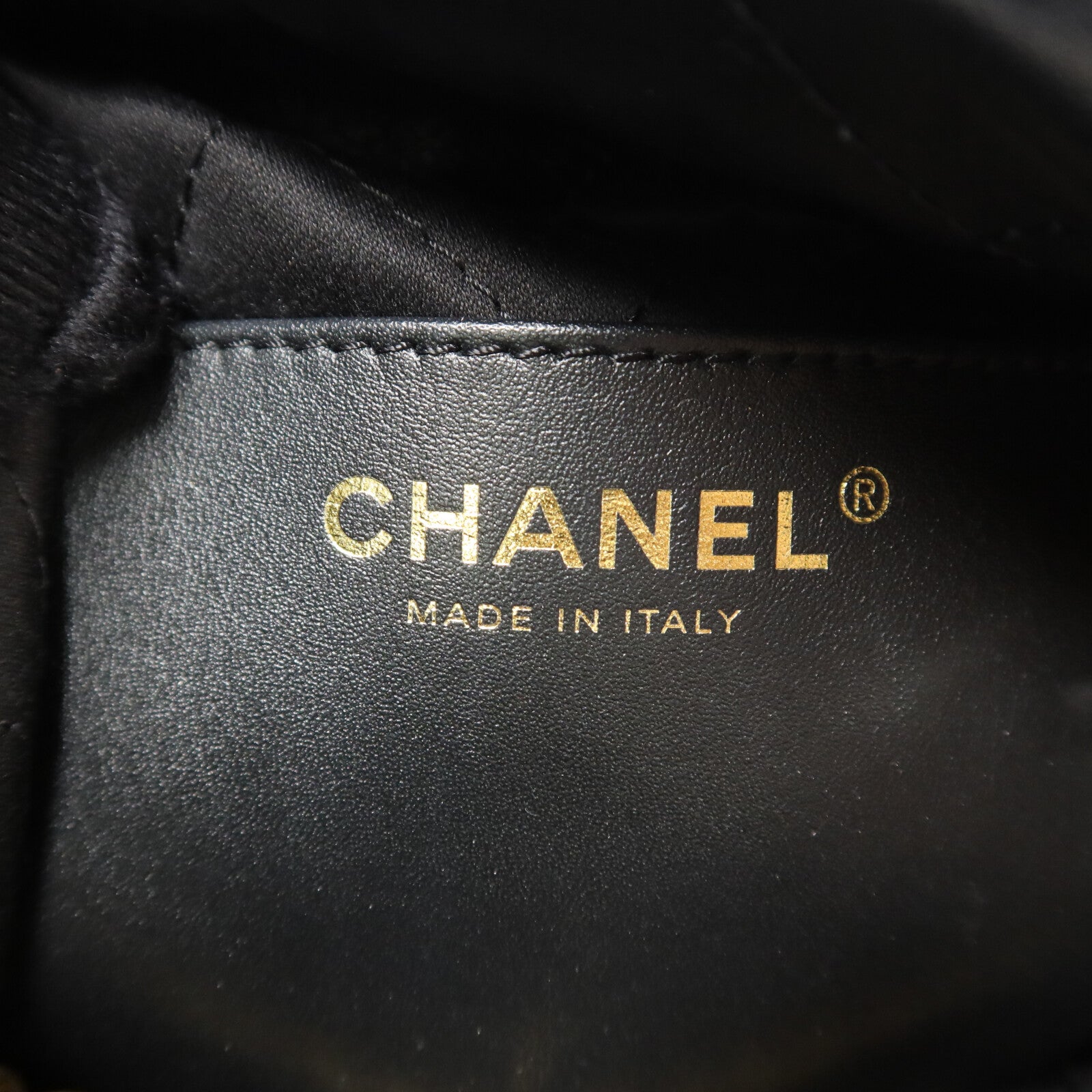 CHANEL 牛皮皮革Chanel 22 Mini手挽肩背兩用袋