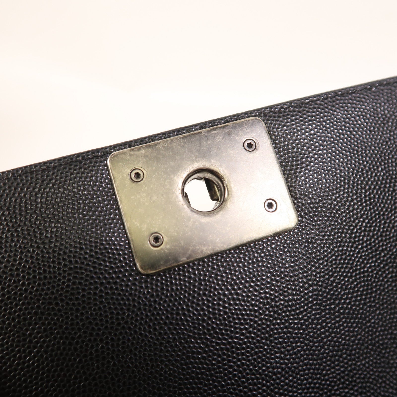 CHANEL 牛皮皮革Boy 20鏈帶肩背袋