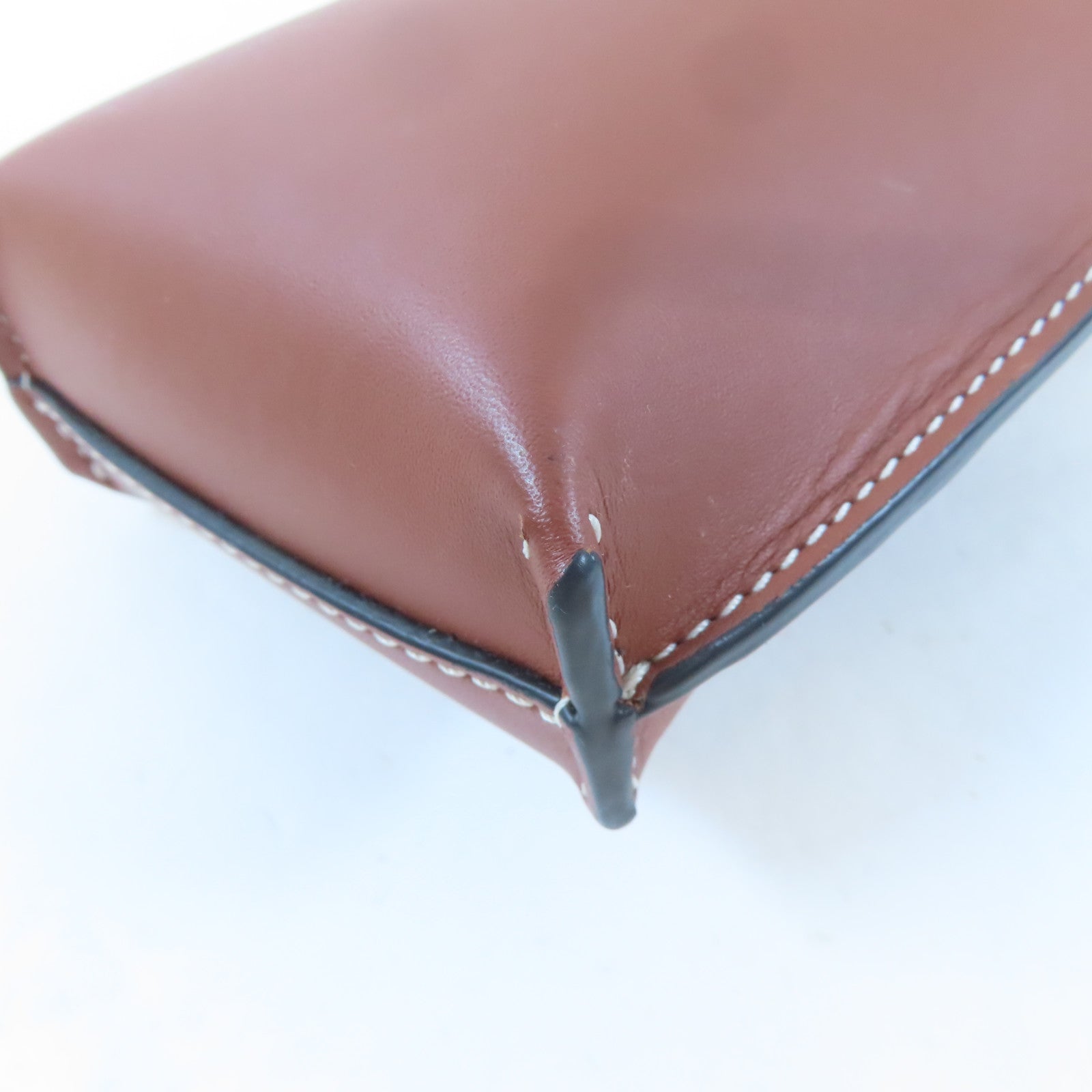 LOEWE 【激減優惠】牛皮皮革Gate Pocket Phone Bag金扣肩背袋啡色