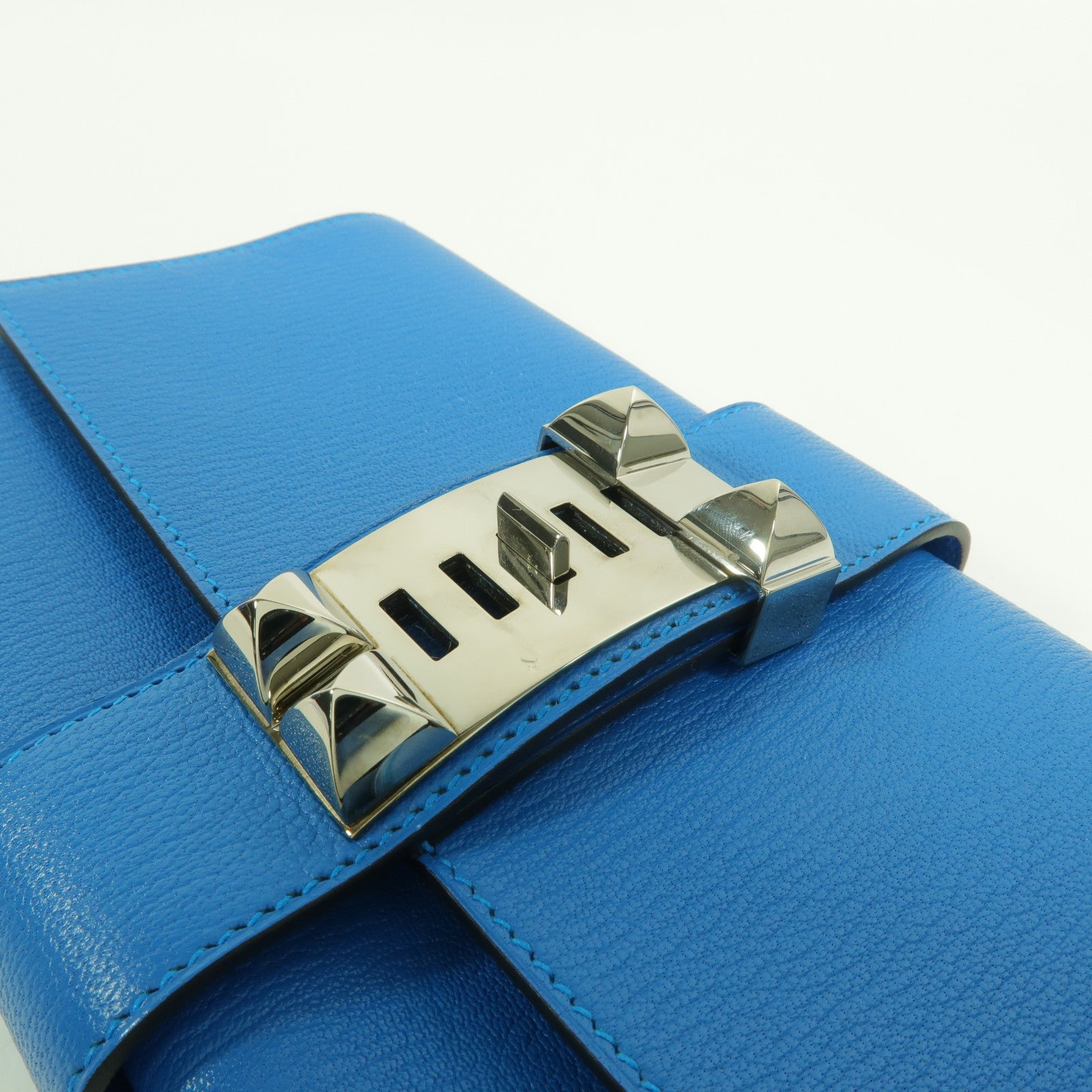 HERMES Chevre皮革Medor Clutch 23手拿包Bleu Izmir