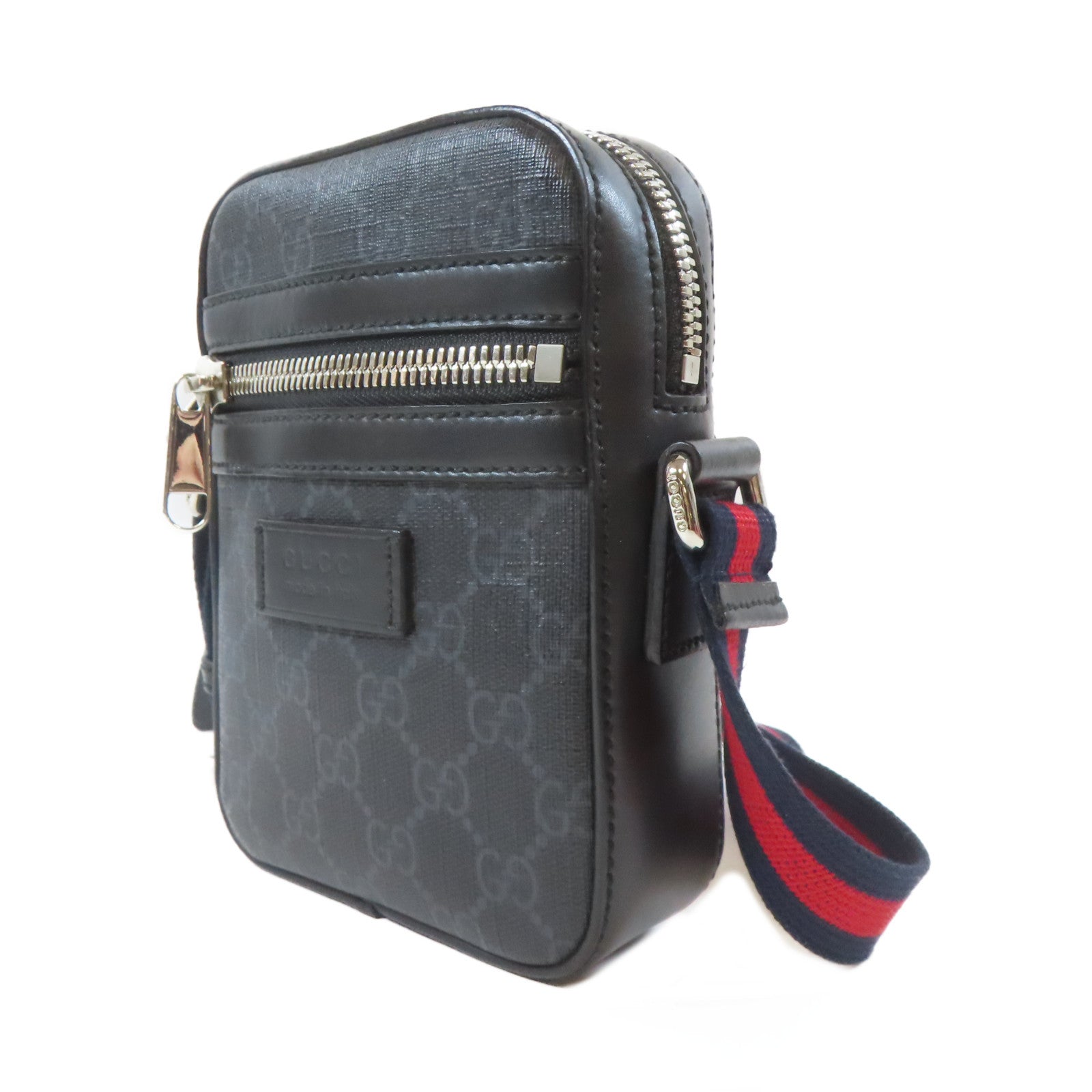 GUCCI 塗層帆布GG Supreme銀扣肩背袋黑色/灰色