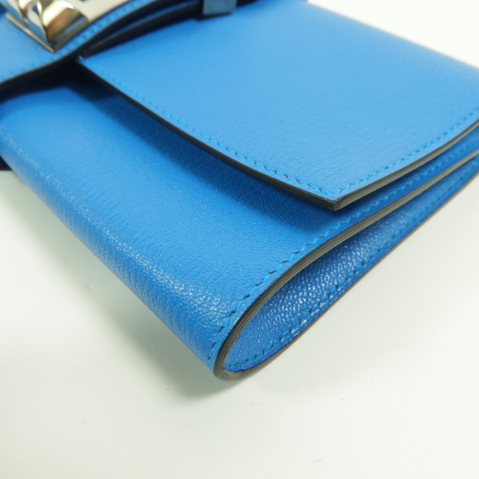 HERMES Chevre皮革Medor Clutch 23手拿包Bleu Izmir
