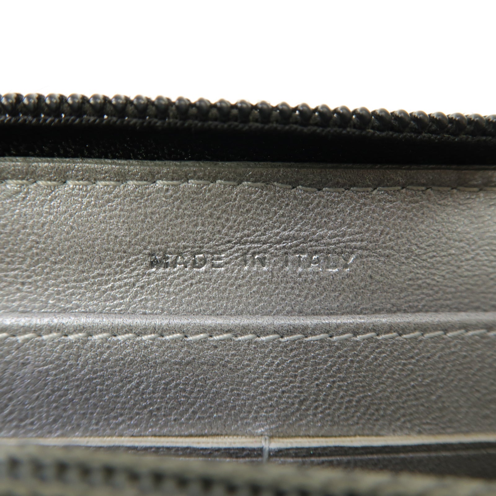 CHANEL 【激減優惠】羊皮皮革Zipped Long Wallet銀扣長錢包銀色