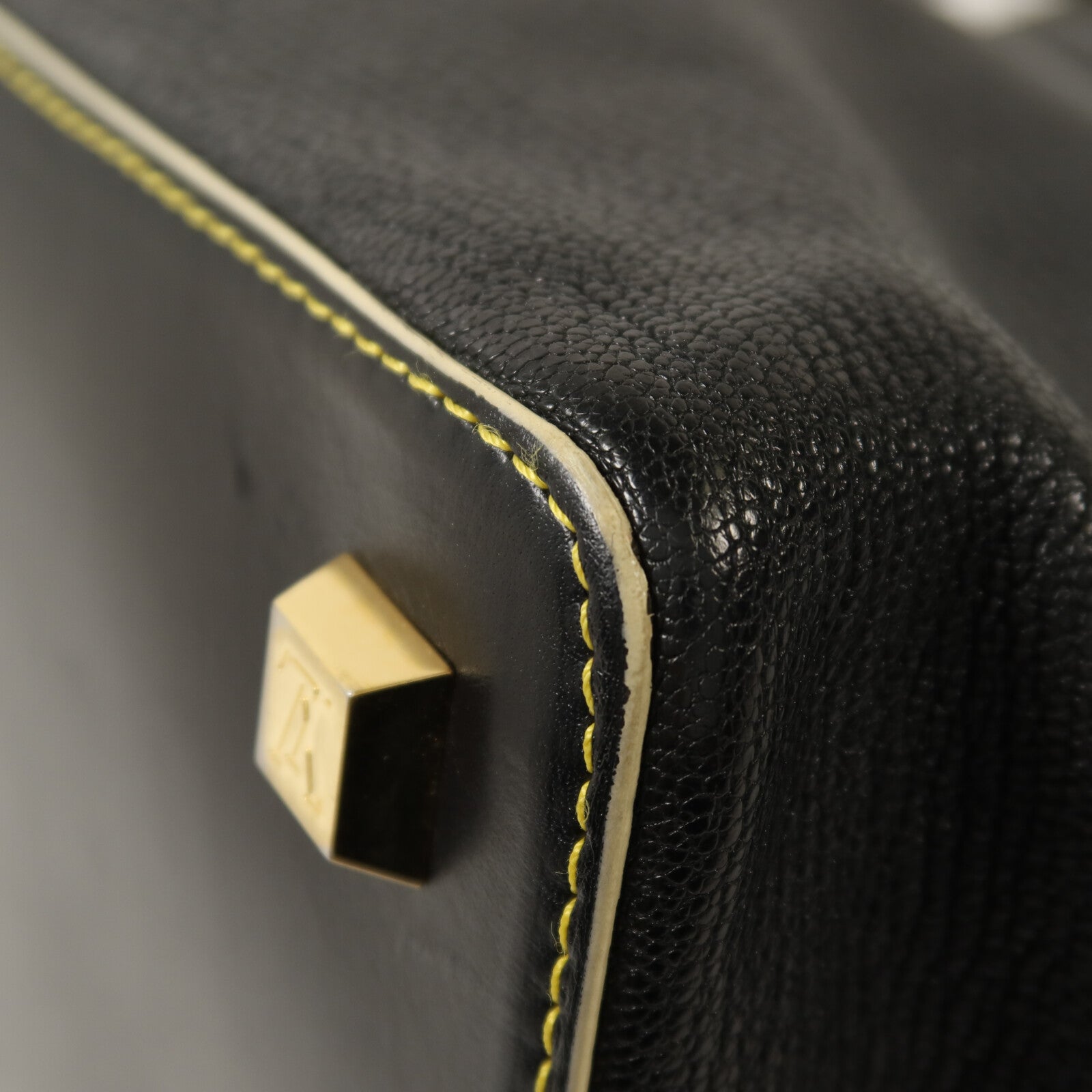 LOUIS VUITTON Suhali Lingenieux PM手挽袋