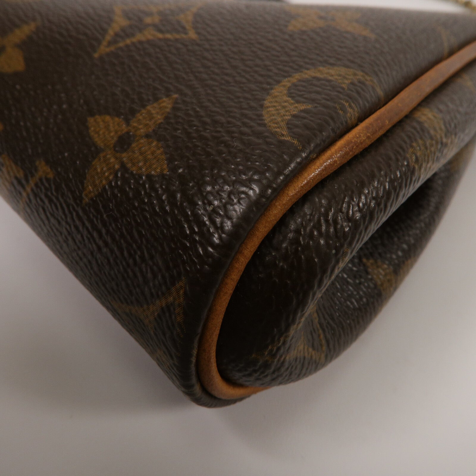 LOUIS VUITTON Monogram Eva肩背袋