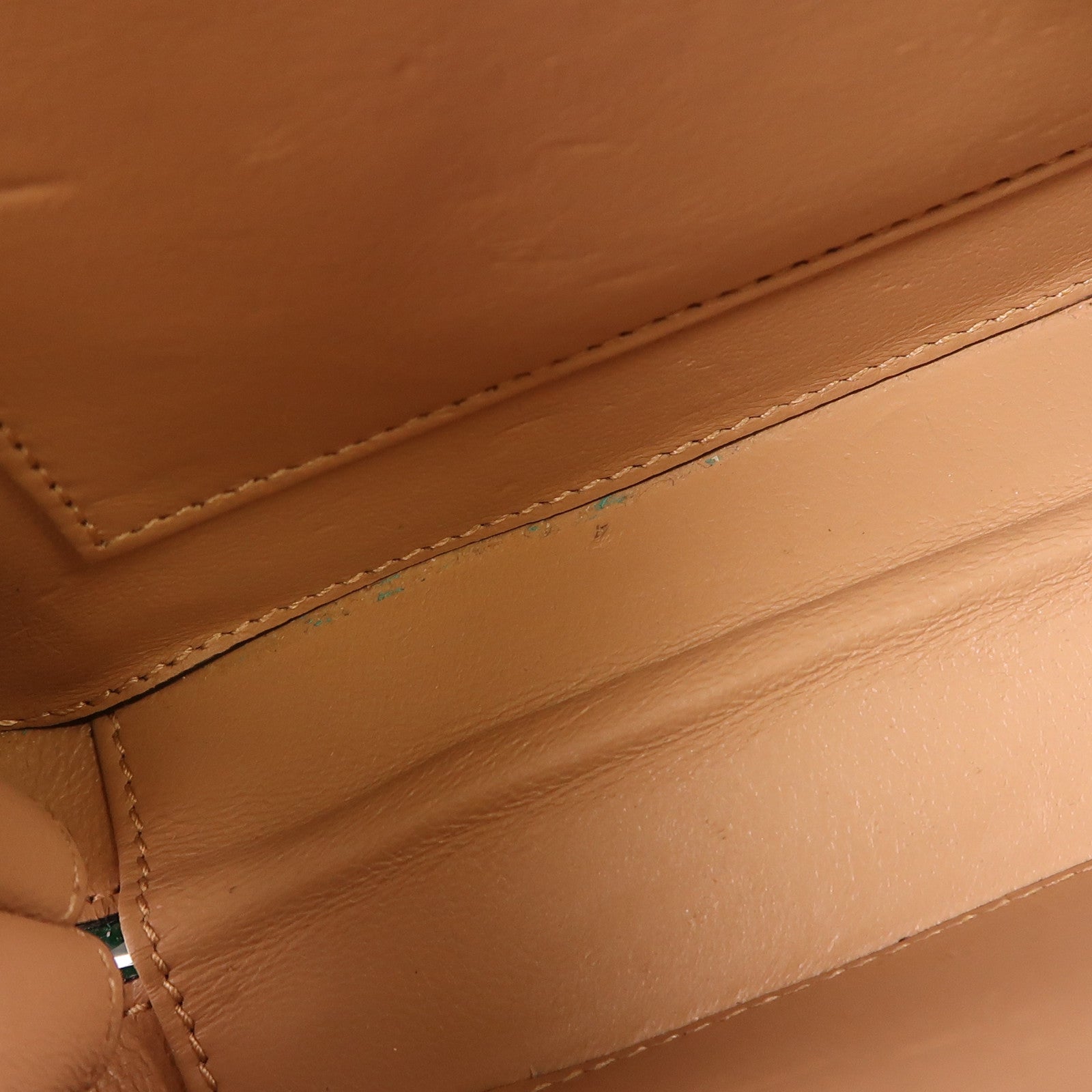 GUCCI 漆皮皮革Sylvie 1969 Bag金扣手挽肩背兩用袋