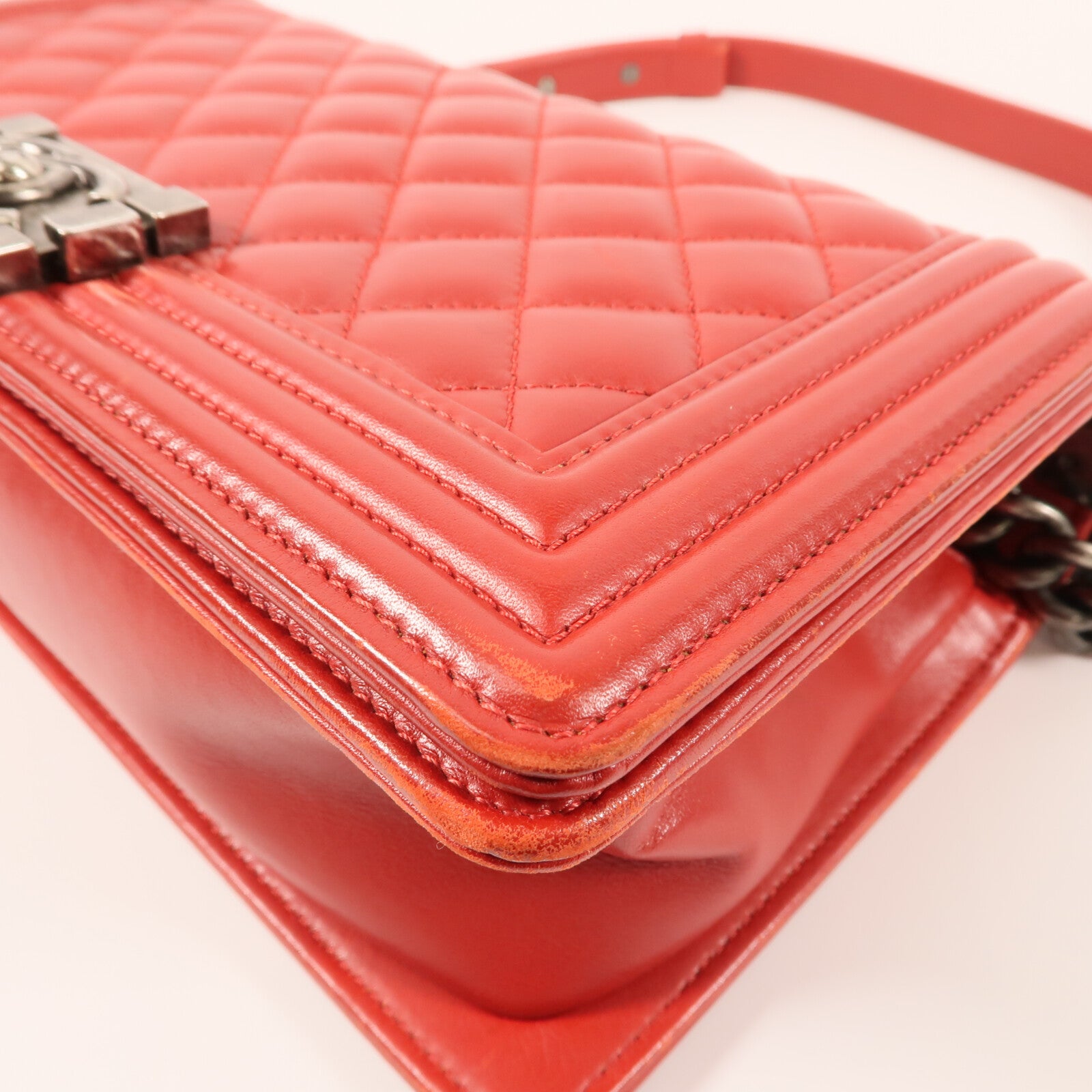 CHANEL 牛皮皮革Boy 25銀扣鏈帶肩背袋