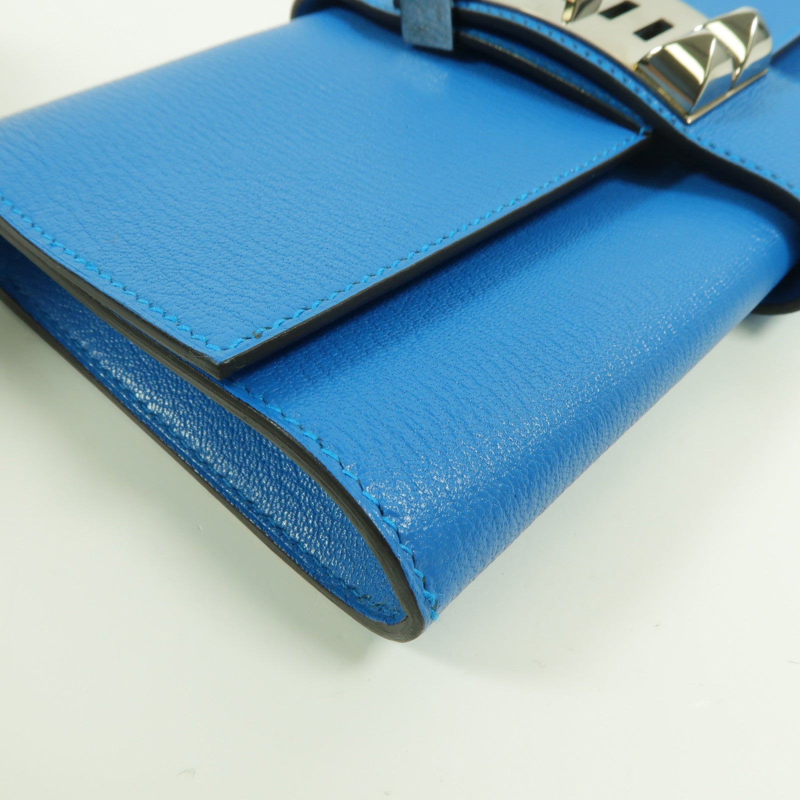 HERMES Chevre皮革Medor Clutch 23手拿包Bleu Izmir